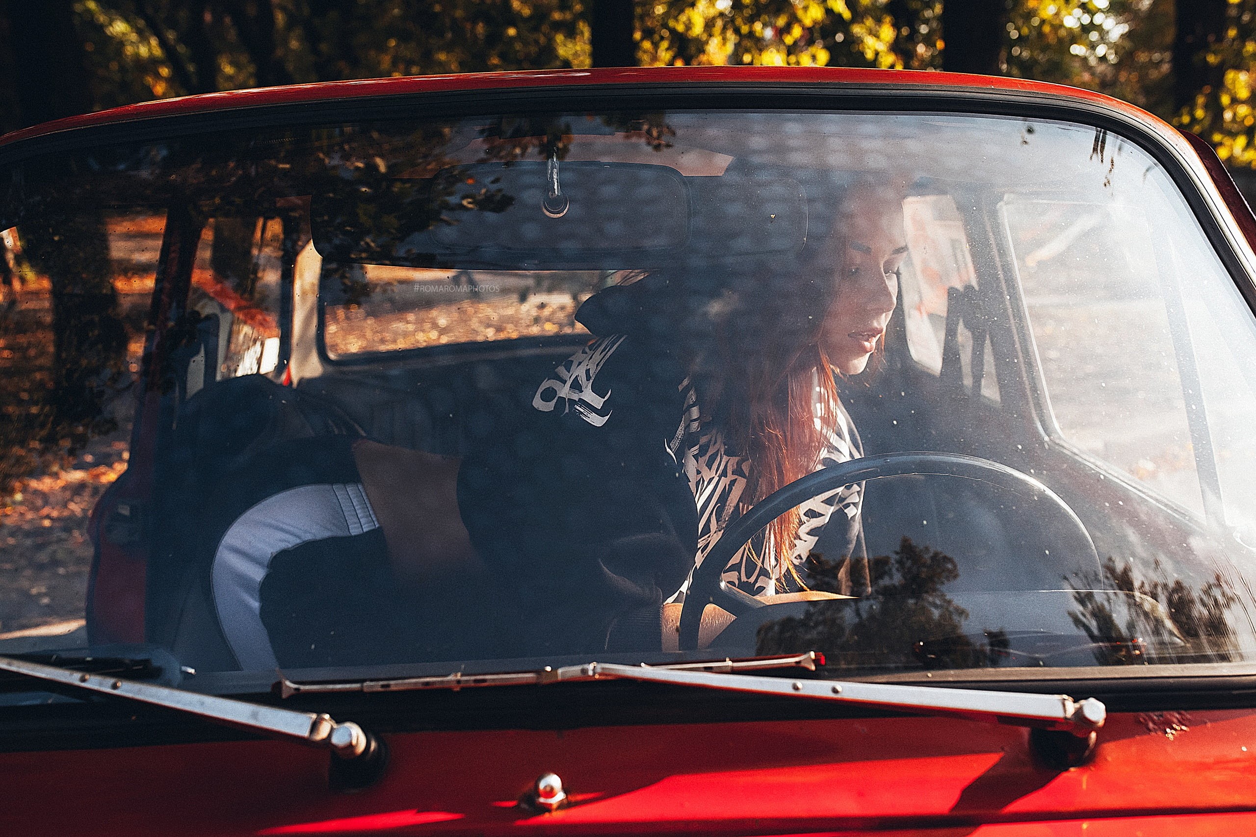 vintage car, sportswear, nature, women, car, portrait, sunlight, redhead, women outdoors, inside a car, reflection, transparent, day, real people, travel, HD Wallpaper