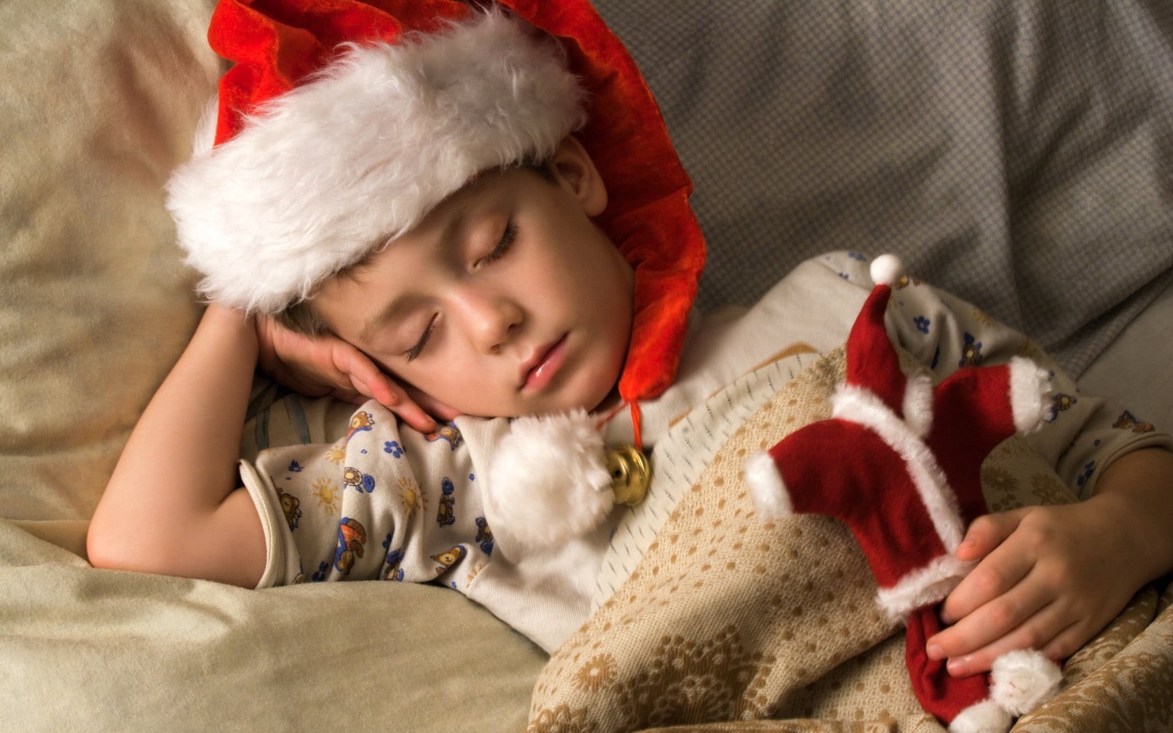 beige, blanket, caucasian Ethnicity, smiling, childhood, fun, resting, miracle, santa Claus, relaxation, winter, baby, waiting, comfortable, cute, indoors, HD Wallpaper