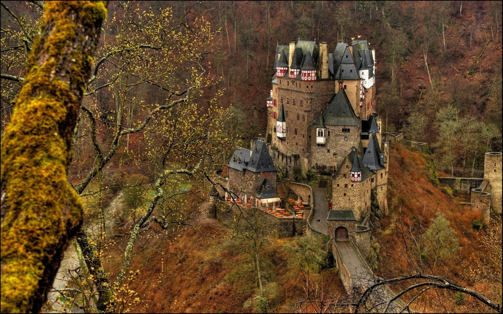 1080P, land, beauty in nature, the past, history, forest, built structure, outdoors, change, autumn, tree, landscape, high angle view, residential district, HD Wallpaper
