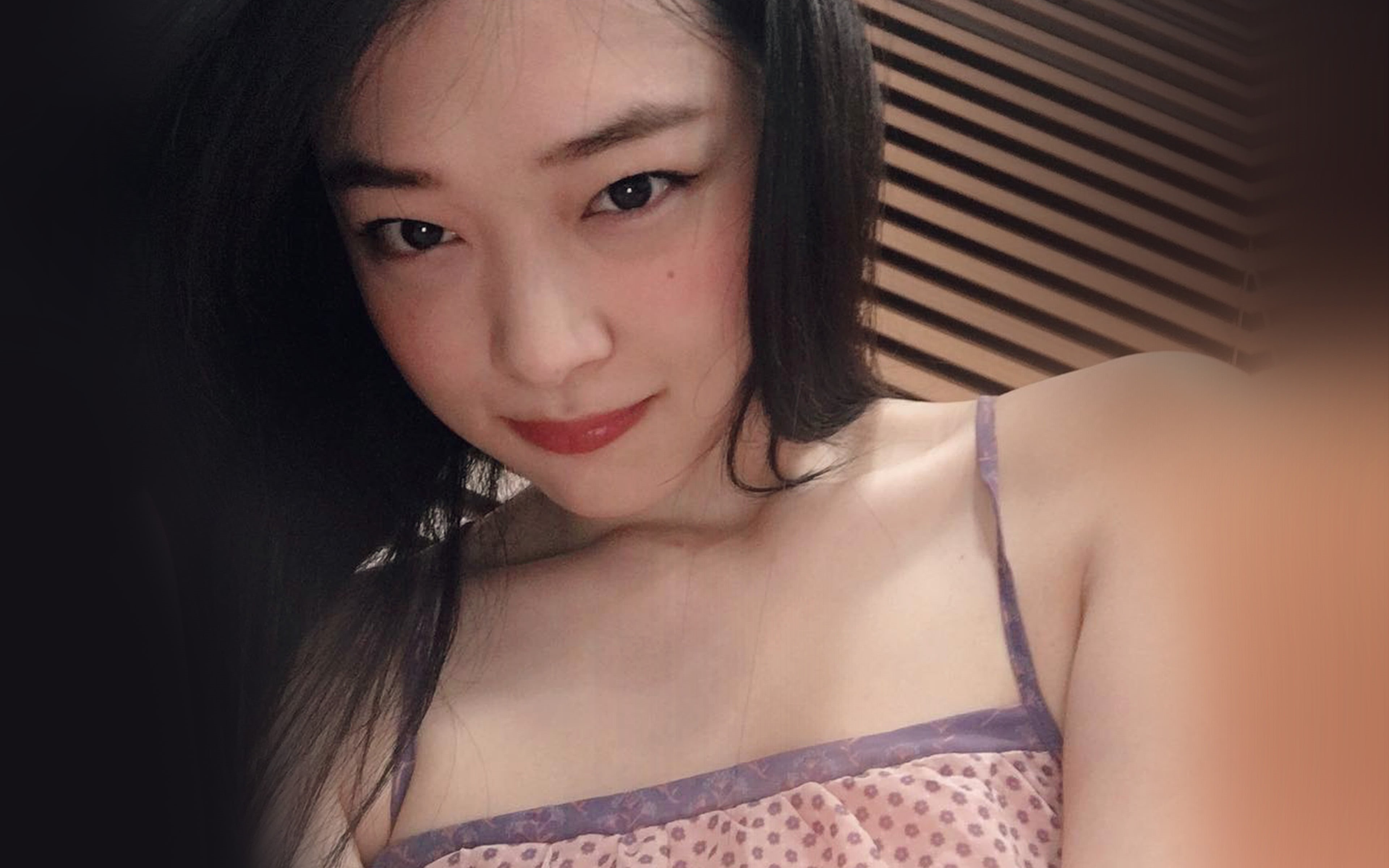 close-up, beautiful woman, leisure activity, contemplation, front view, lifestyles, real people, sulli, young adult, celebrity, instagram, beauty, kpop, HD Wallpaper
