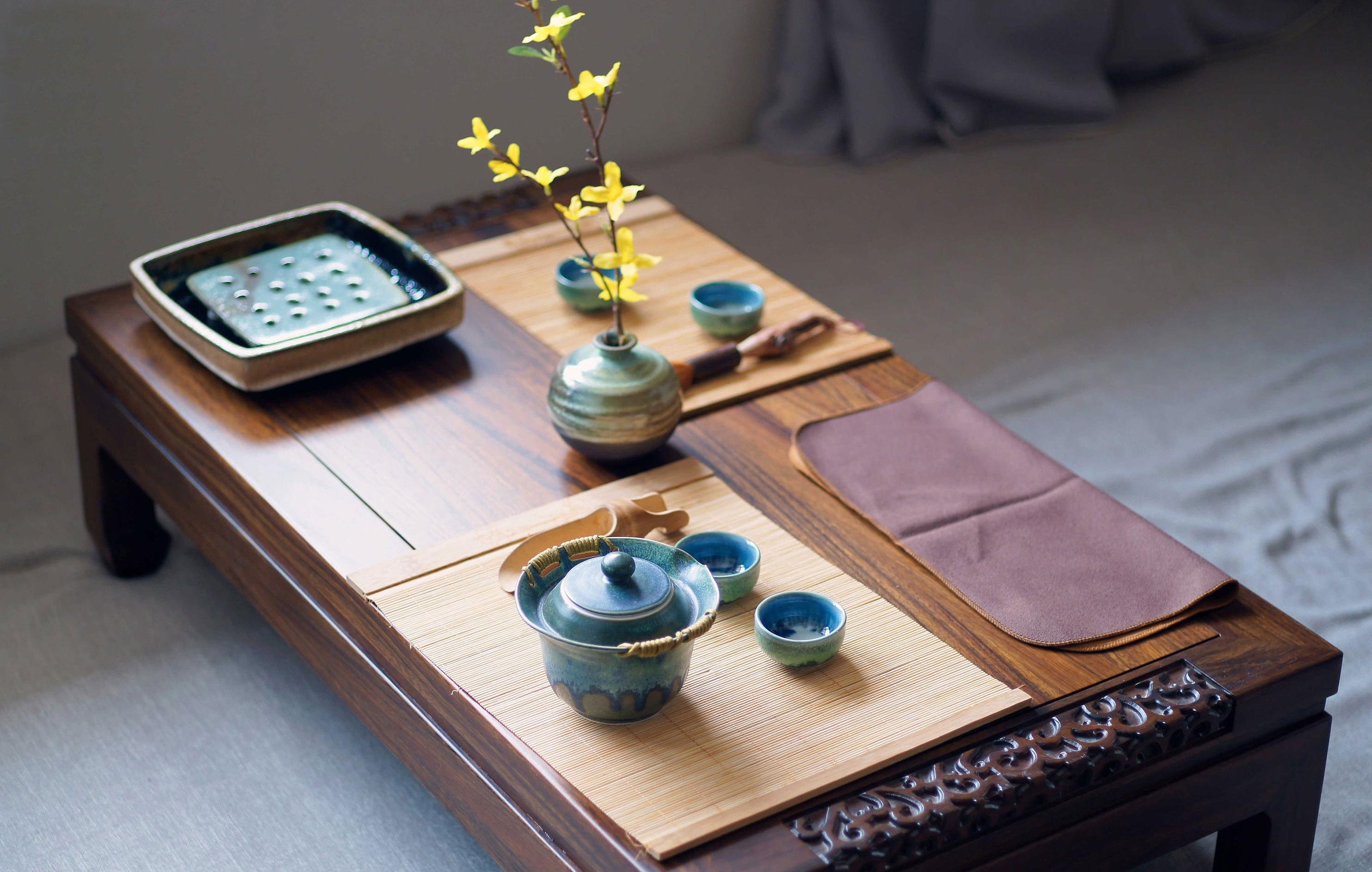 vase, relaxation, still life, plant, container, high angle view, antique, indoors, wooden, China, focus on foreground, flowering plant, table, no people, HD Wallpaper