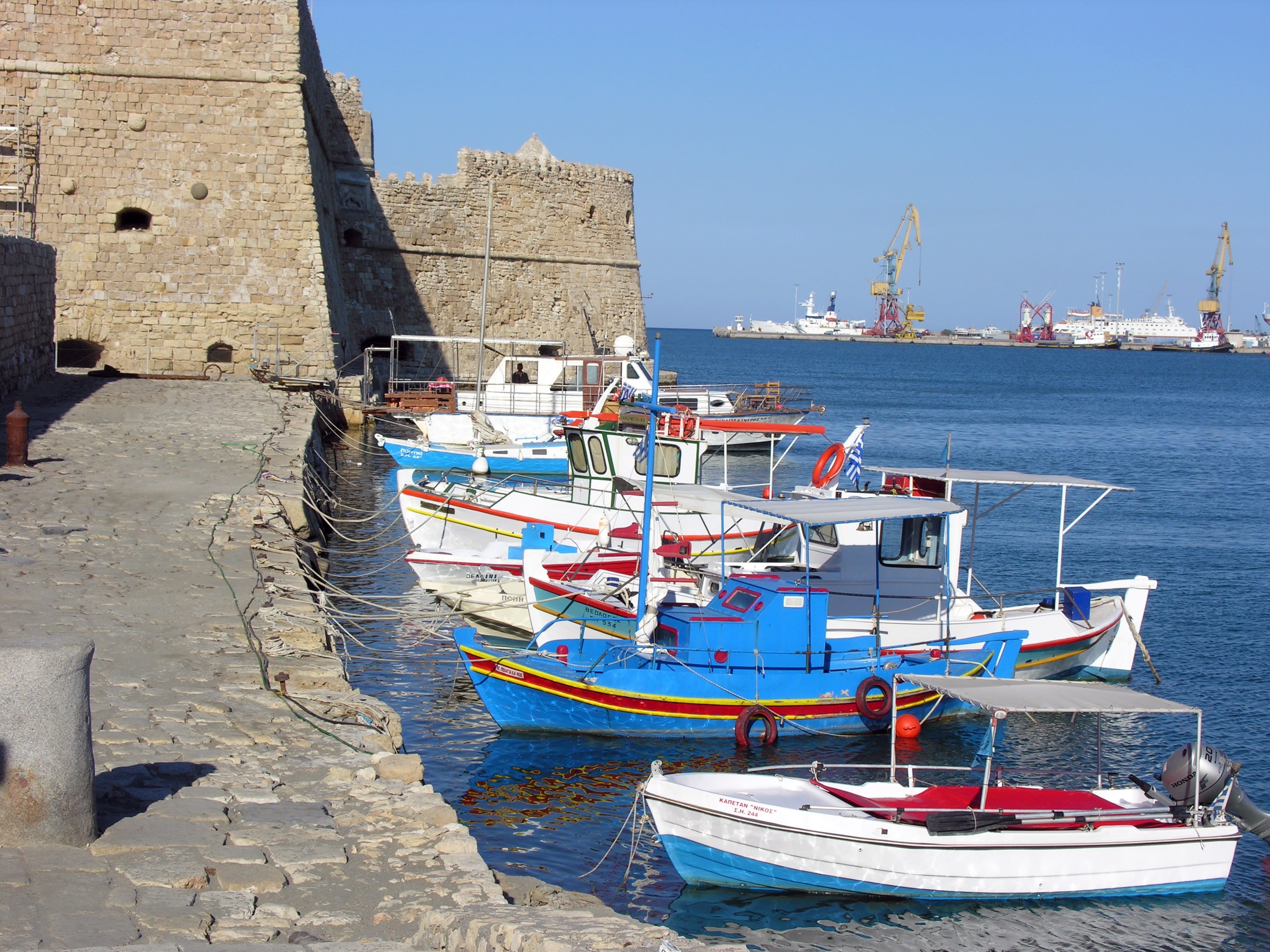 2K, Greece, heraklion, sky, Fishing Boat, nautical vessel, fort, travel destinations, boat, clear sky, Fishing, mode of transportation, building exterior, HD Wallpaper