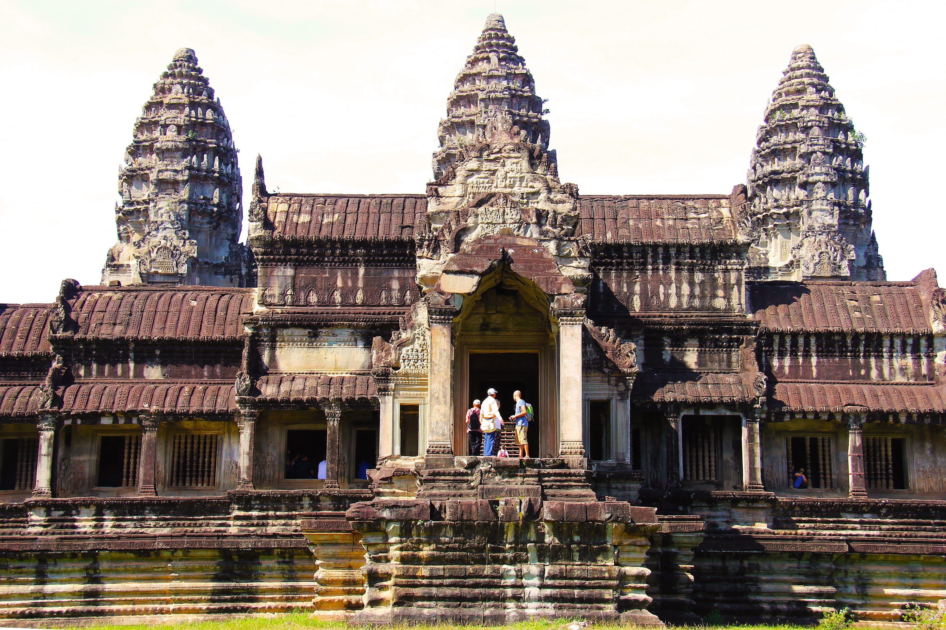 travel destinations, ruin, world, tourism, movie, three, real people, religion, stone, angkor wat, buddhism, tourist, seven wonders, place of worship, antique, HD Wallpaper