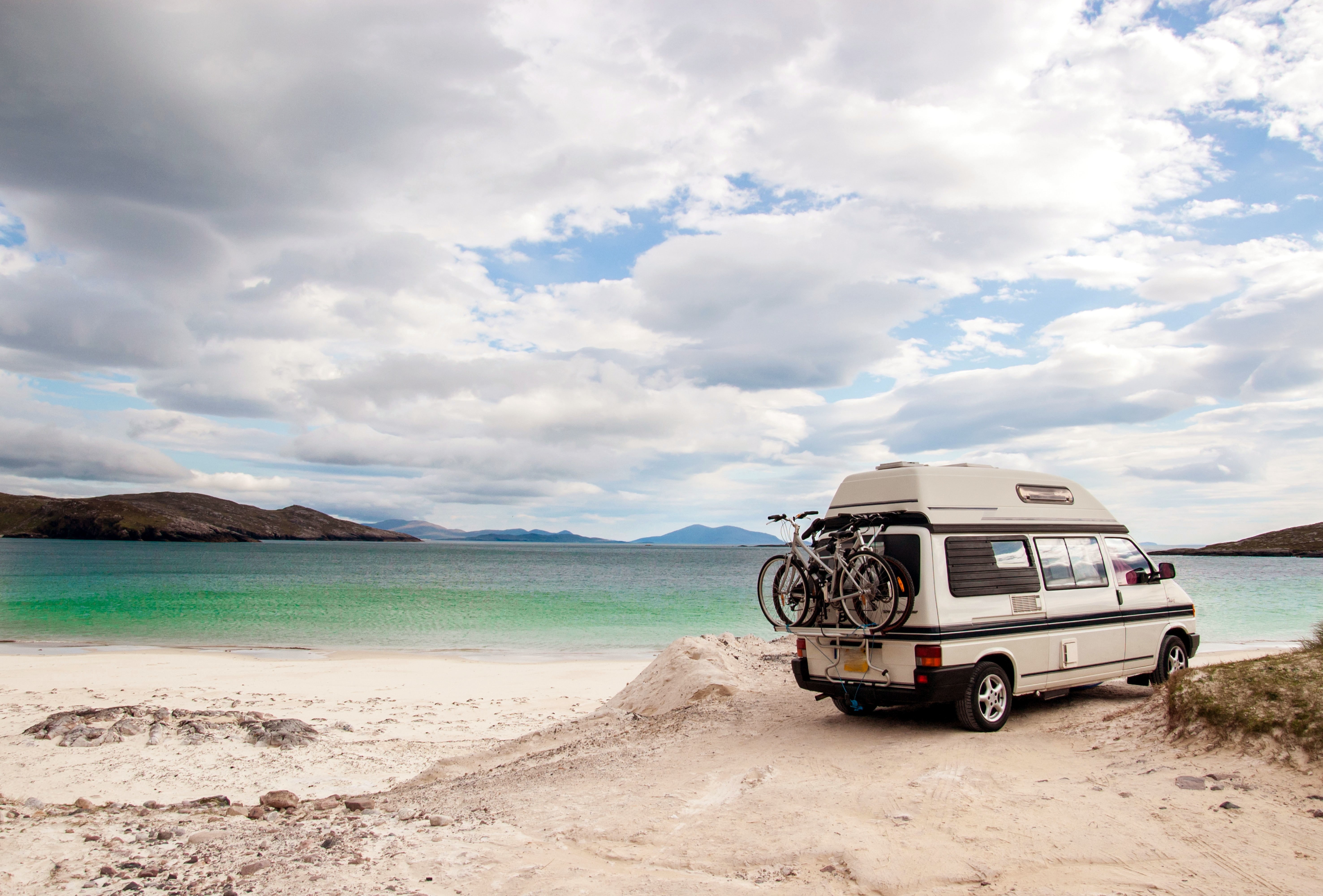 travel, landscape, summer, hills, morning, clouds, bokeh, shrouded, 5K, motorhome, camping, sea, sand, fixed, bikes, positive, nature, light, HD Wallpaper
