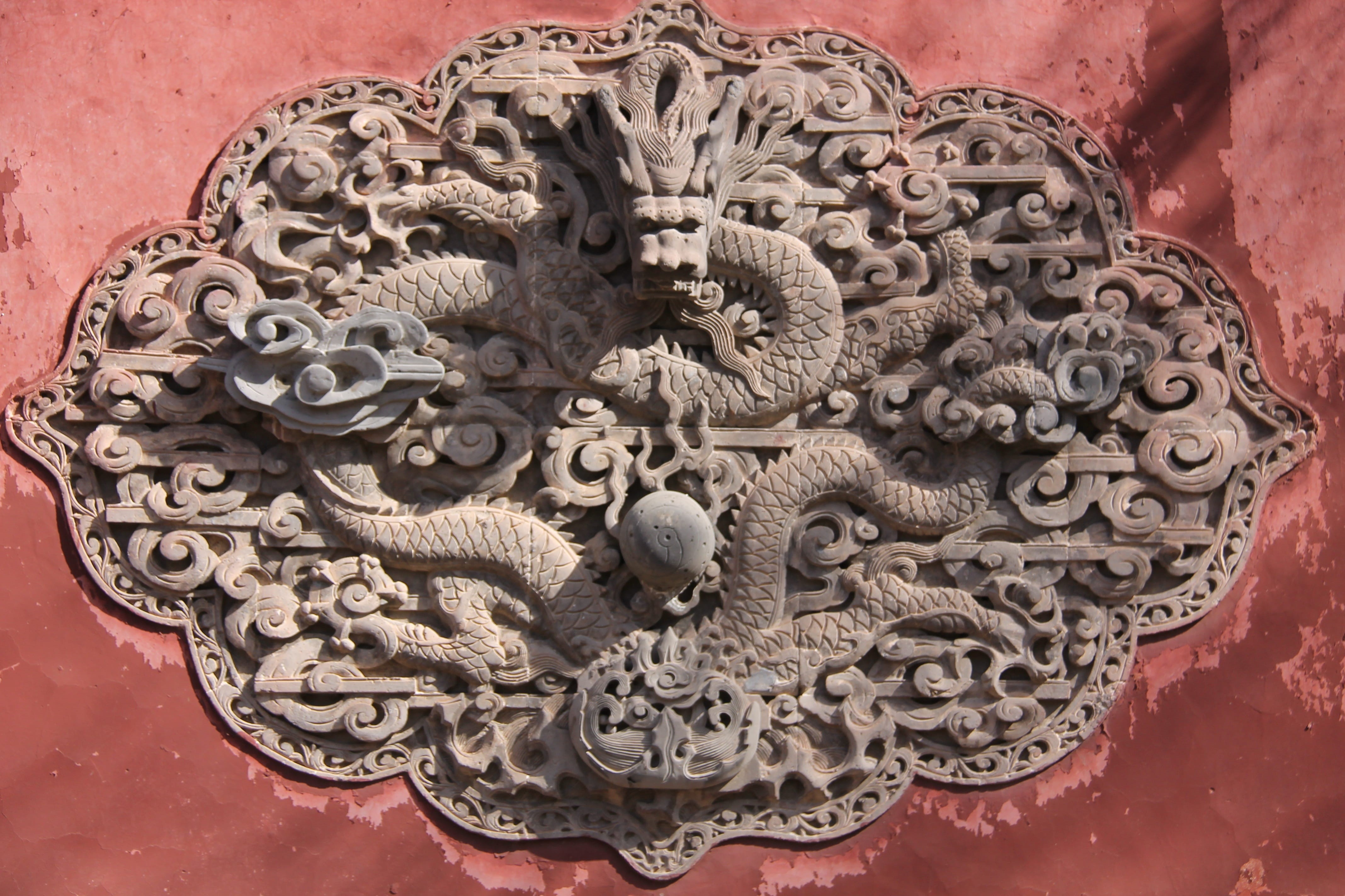 badachu, the user-le, craft, old, metal, animal representation, sculpture, carving - craft product, day, art and craft, floral pattern, jewelry（architecture）, HD Wallpaper