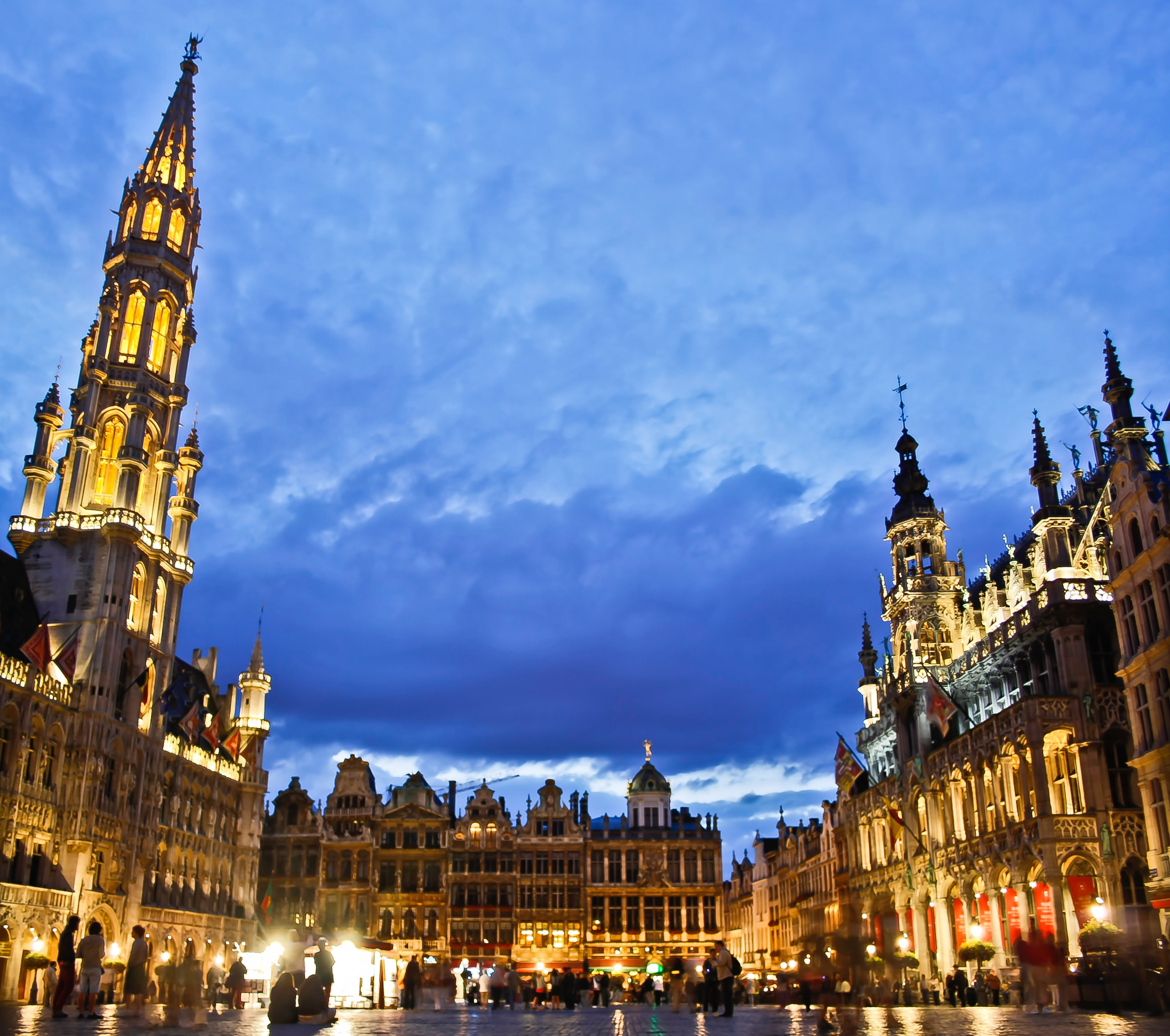 cloudy, grand, famous Place, imagen, night  lights, foto, illuminated, ciudad, night, europe, photography, buildings, bruselas, travel, Flandes, architectural photography, HD Wallpaper