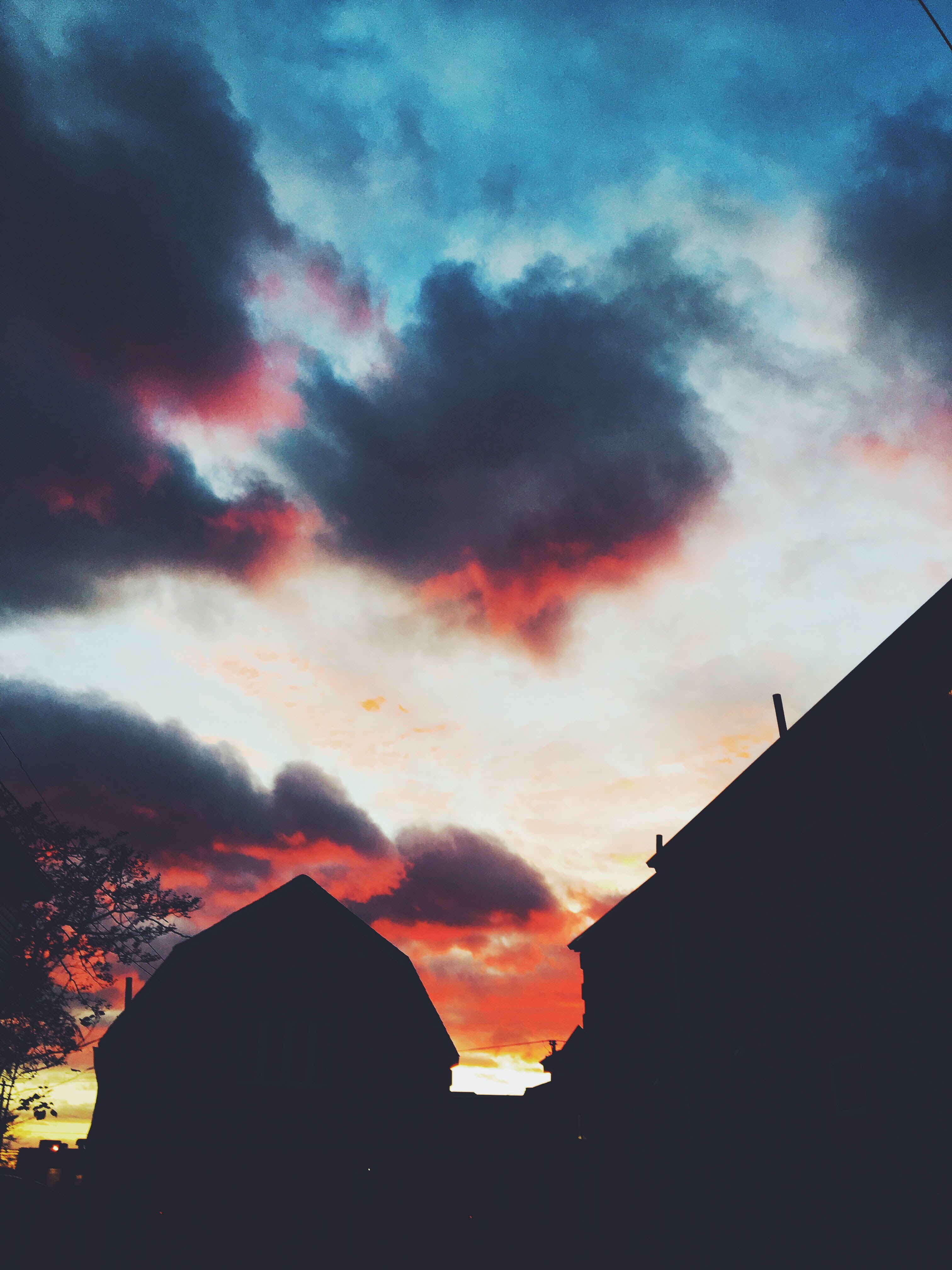 dramatic sky, romantic sky, clouds, cotton candy sky, outdoors, overcast, beauty in nature, architecture, 4K, residential district, nature, silhouette, Phone HD Wallpaper