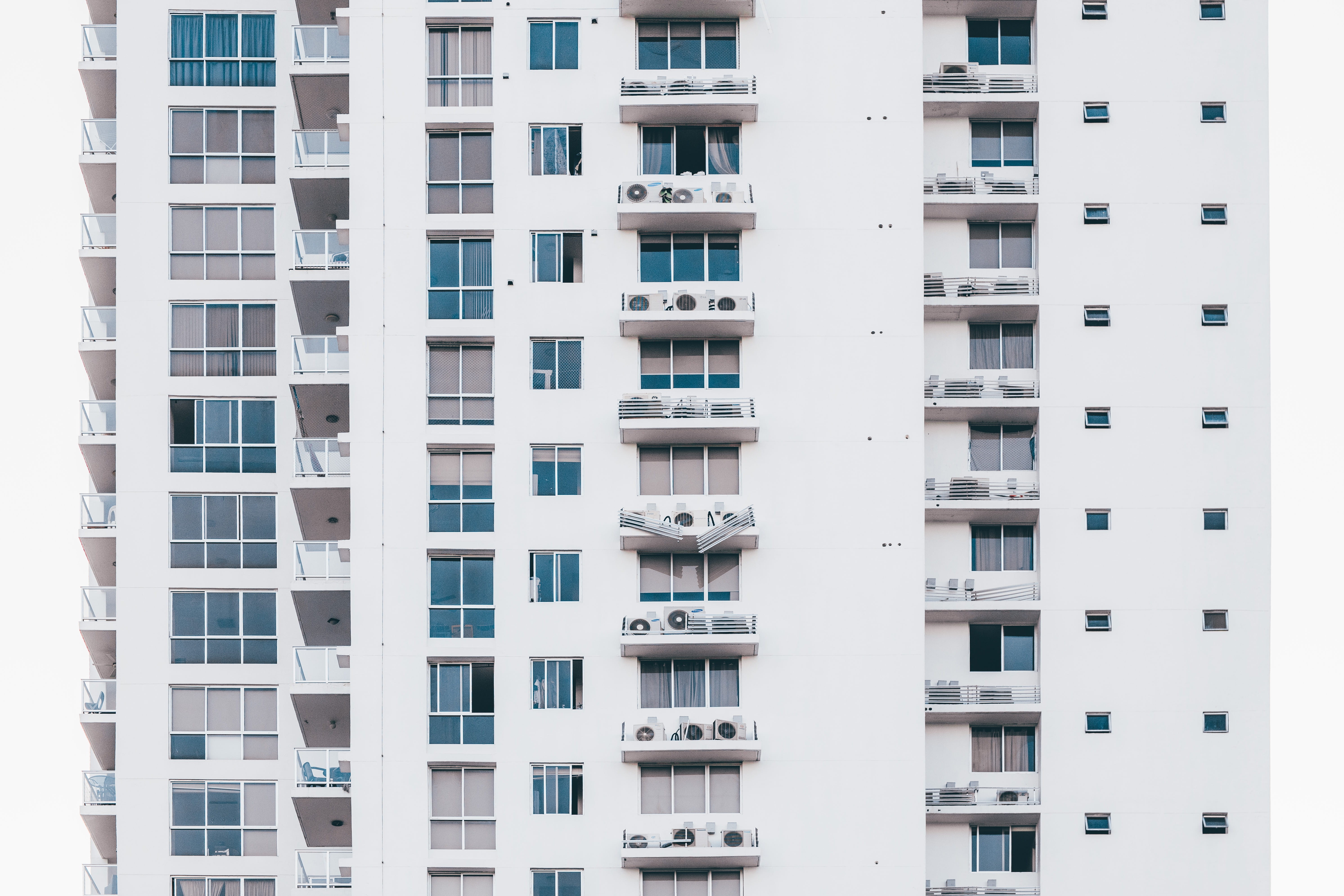 window, urban, daylight, minimalist, architectural design, residence, facade, place, full frame, location, city, modern, apartments, 5K, apartment, building exterior, HD Wallpaper