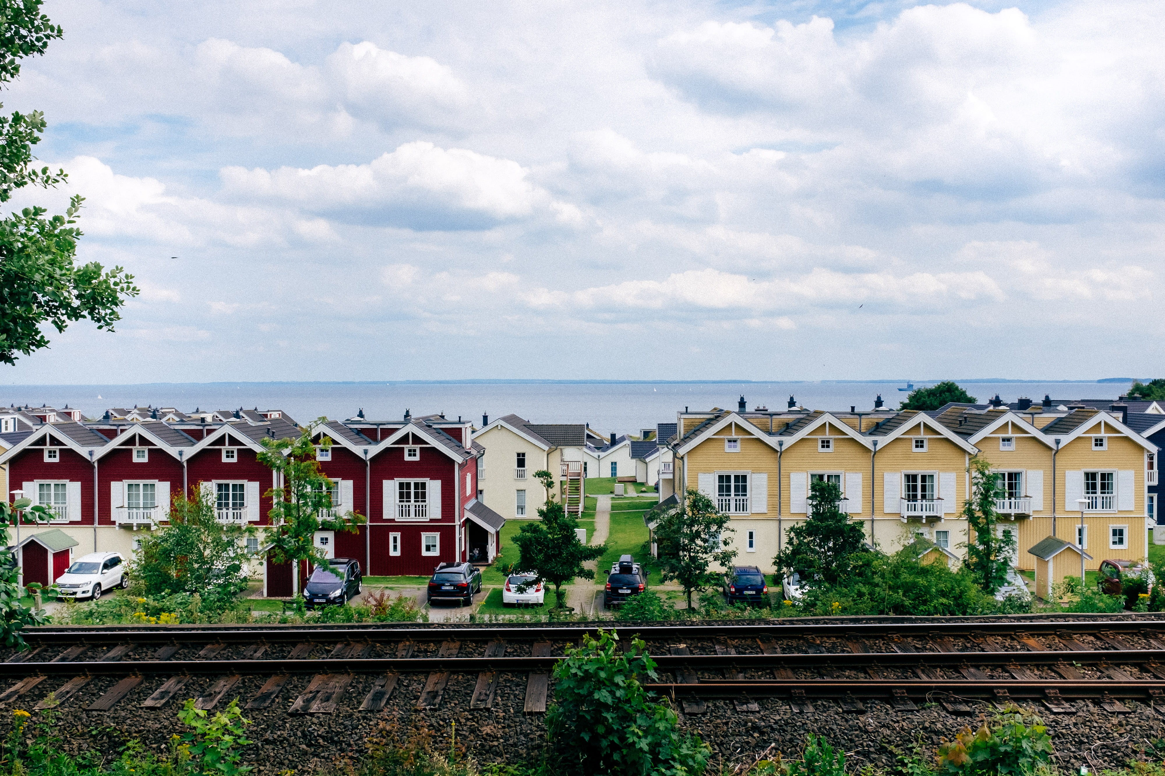 view, residential, garden, tourism, top, detail, architecture, home ownership, area, 4K, cloud - sky, building, apartment, panorama, outdoors, water, day, HD Wallpaper