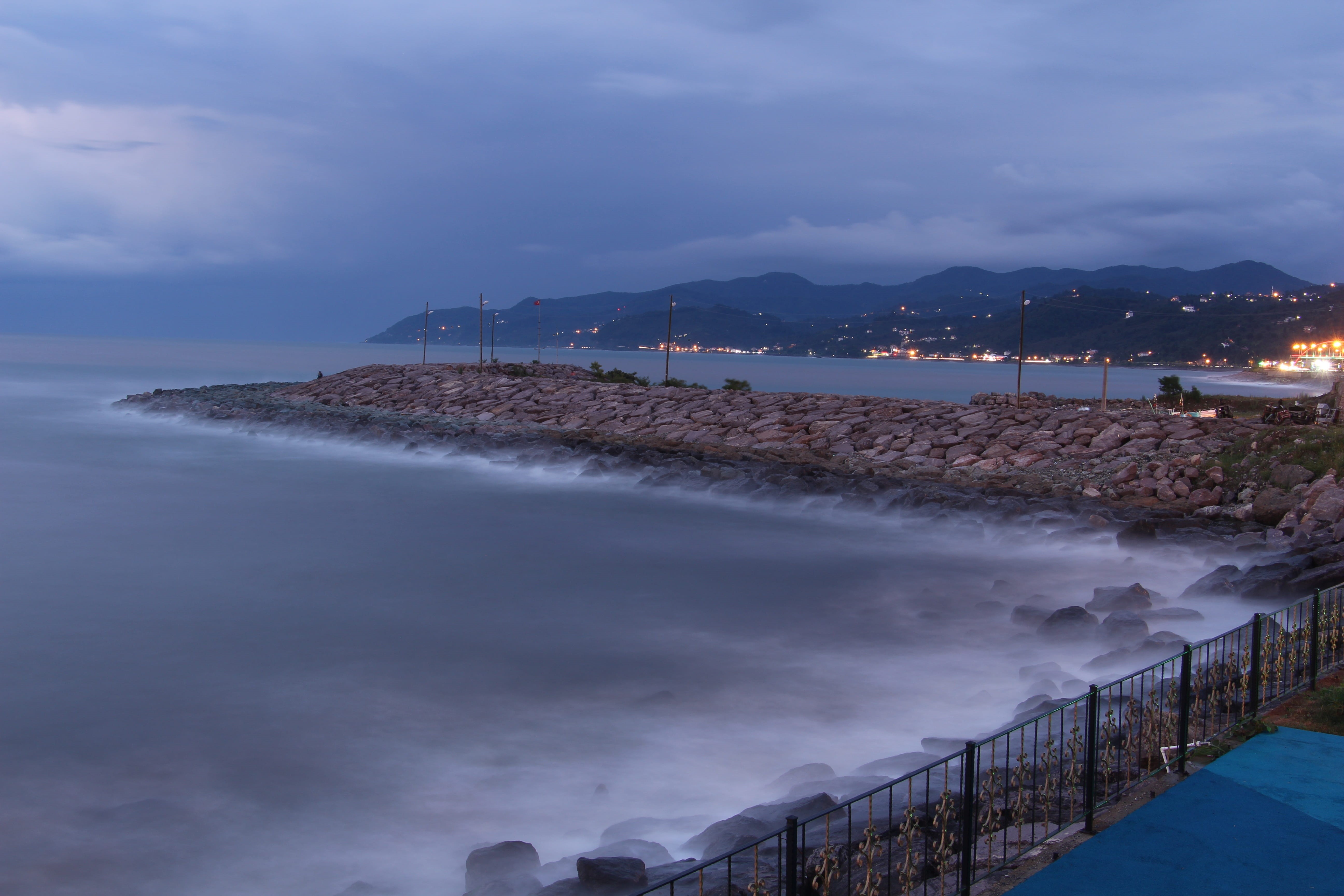 building exterior, flower, land, railing, morning, giresun, üsküdar, natural turkey, forest, tree, 5K, green, beach, keşap, outdoors, mountain, dusk, day, HD Wallpaper