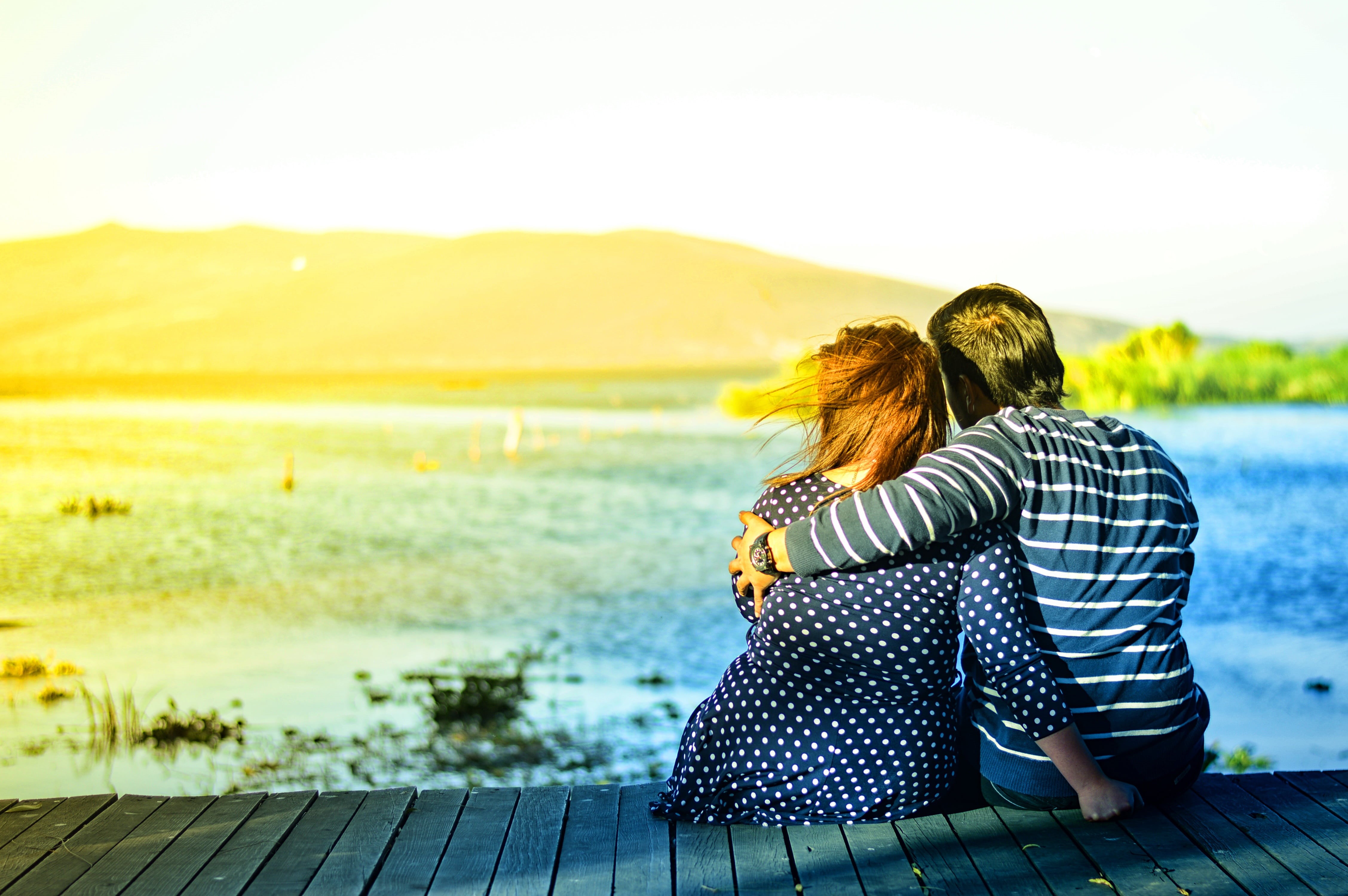 rear view, woman, positive emotion, two people, relaxation, sitting, love, leisure activity, trip, man, heterosexual couple, sunset, casual clothing, outdoors, HD Wallpaper