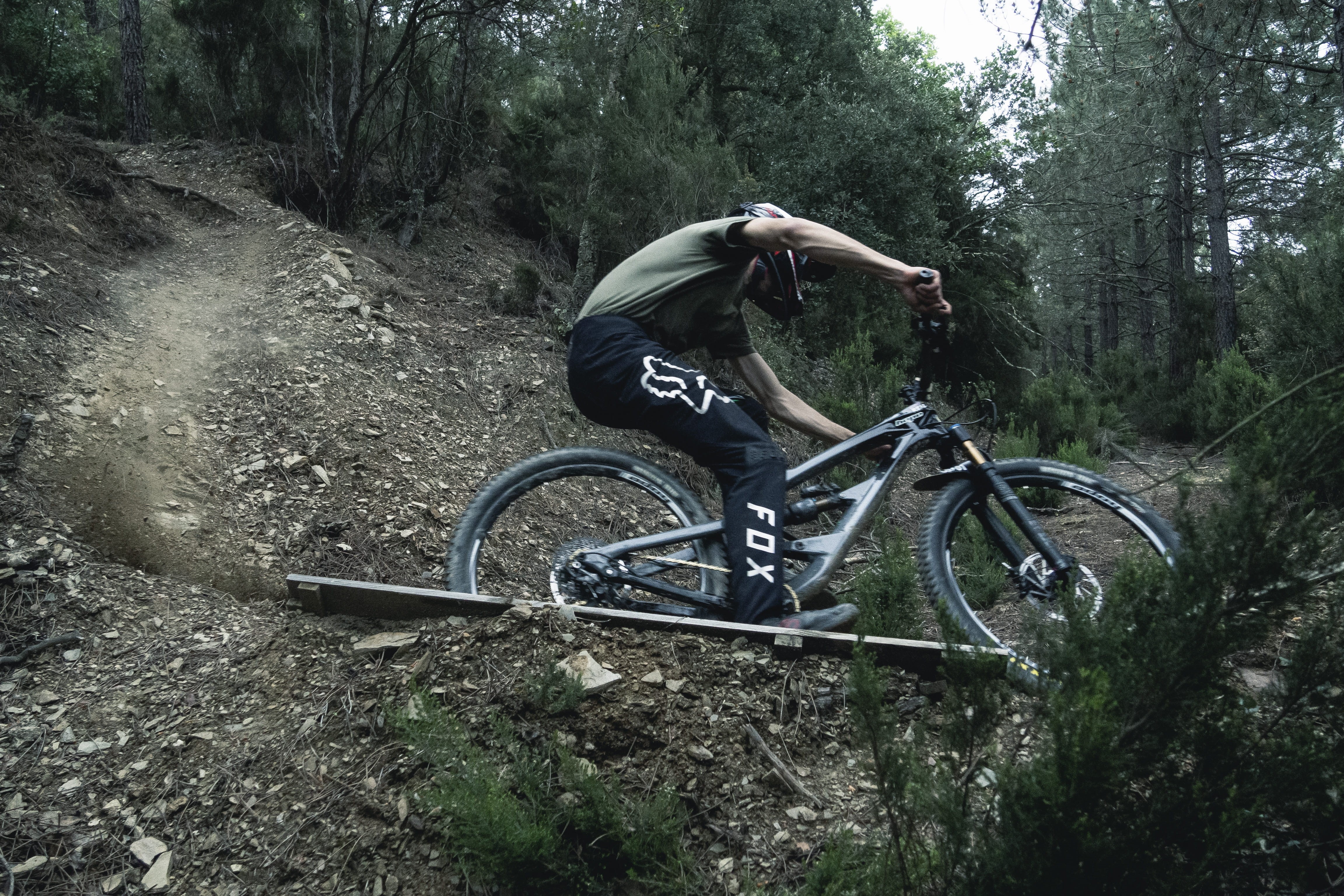 helmet, person, ride, slope, woodland, lifestyles, one person, mode of transportation, espanya, day, fornells de la selva, leisure activity, machine, mountain bike, HD Wallpaper