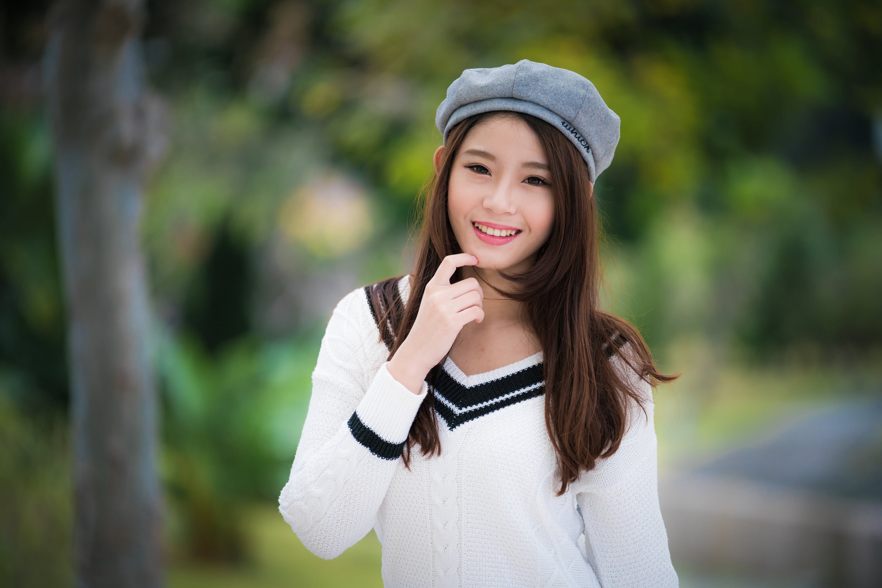 brunette, hair, real people, front view, smiling, lifestyles, happiness, long hair, Asian, adult, portrait, casual clothing, sweater, young women, communication, HD Wallpaper