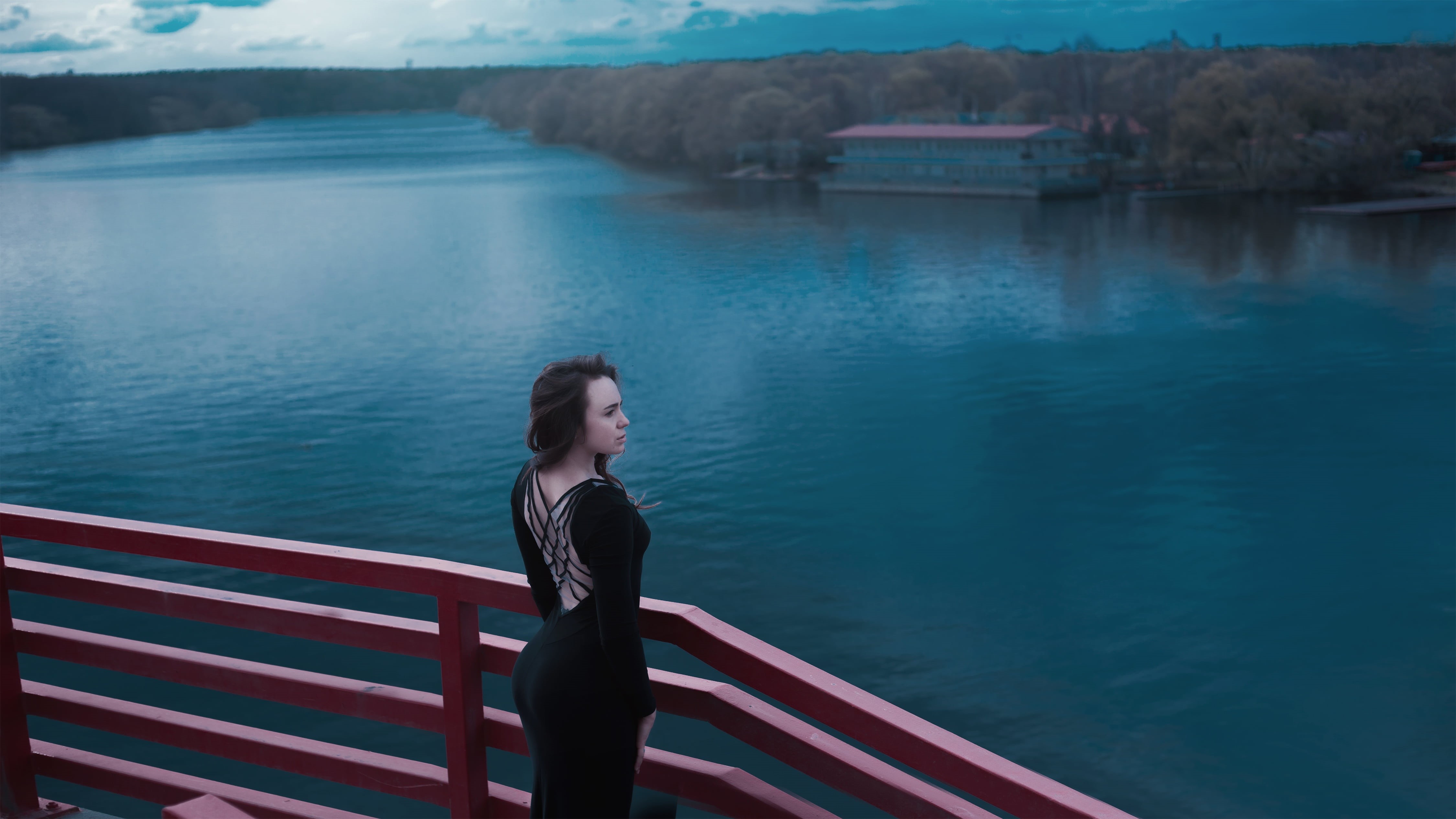 evening shore, river bank, beautiful, architecture, clouds, sky, journey, water, sitting, reflection in the water, nature, people, railings, three quarter length, HD Wallpaper