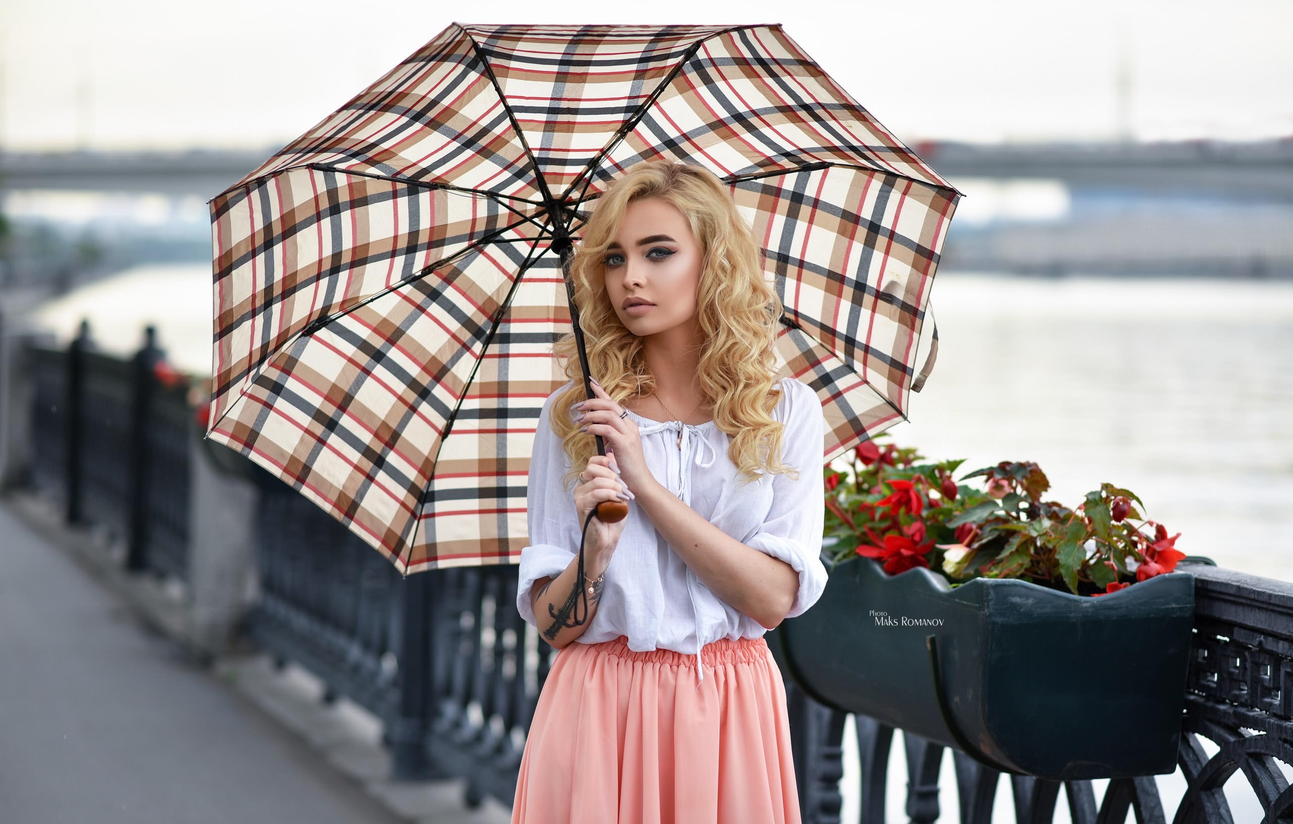 beautiful people, plant, umbrella, outdoors, portrait, eyeliner, beautiful woman, 2K, young adult, tattoo, beauty, young women, nature, hair, beauty in nature, HD Wallpaper