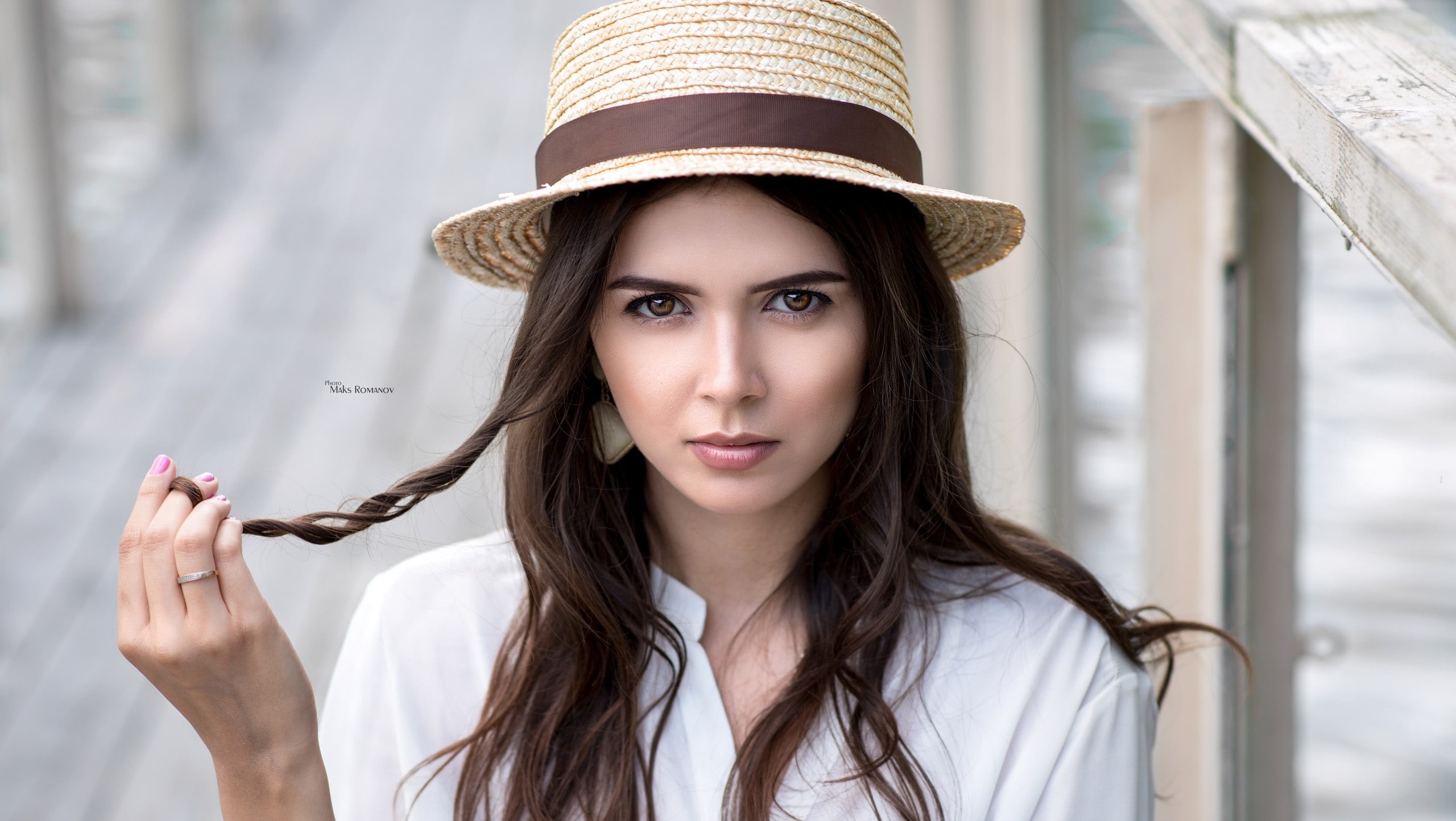 2K, fashion, beautiful people, women, headshot, long hair, hat, front view, women with hats, clothing, brown hair, portrait, young women, contemplation, HD Wallpaper