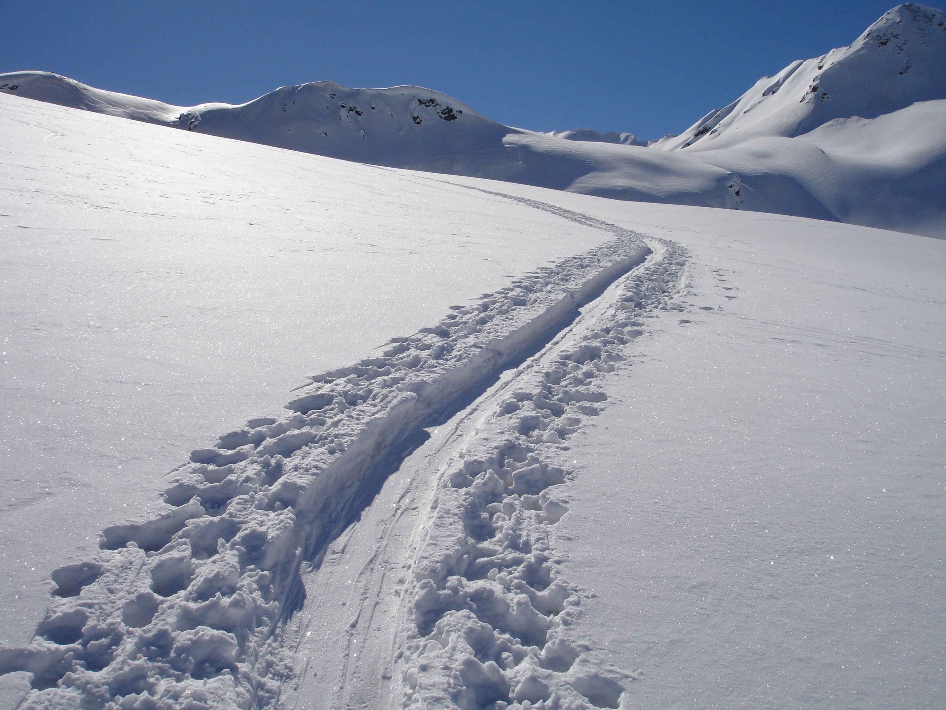 alpine, cold temperature, snow, covering, white color, snow tracks, scenics - nature, beauty in nature, winter sports, footsteps, tranquility, nature, mountain, HD Wallpaper