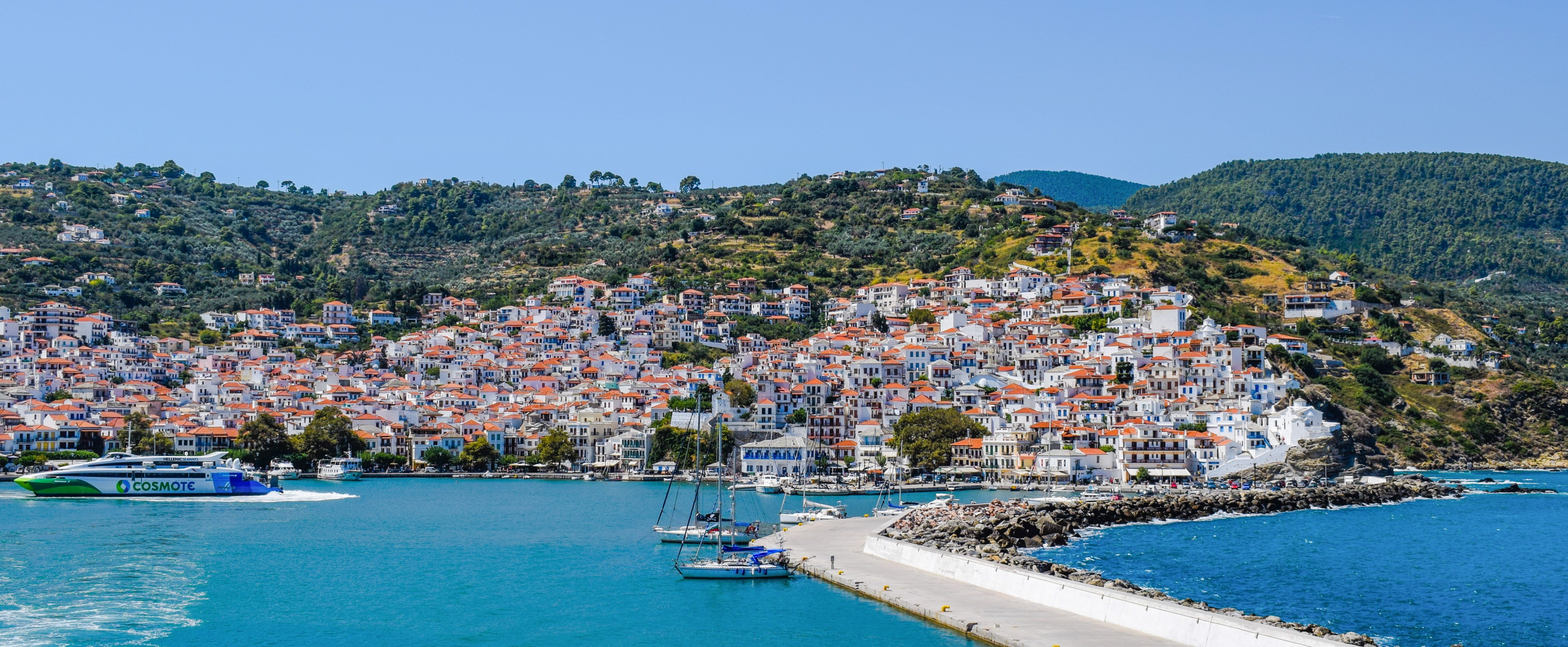 yacht, mediterranean, travel destinations, sporades, cityscape, nature, tourism, building, outdoors, sailboat, chora, greece, sunny, 5K, summer, travel, HD Wallpaper