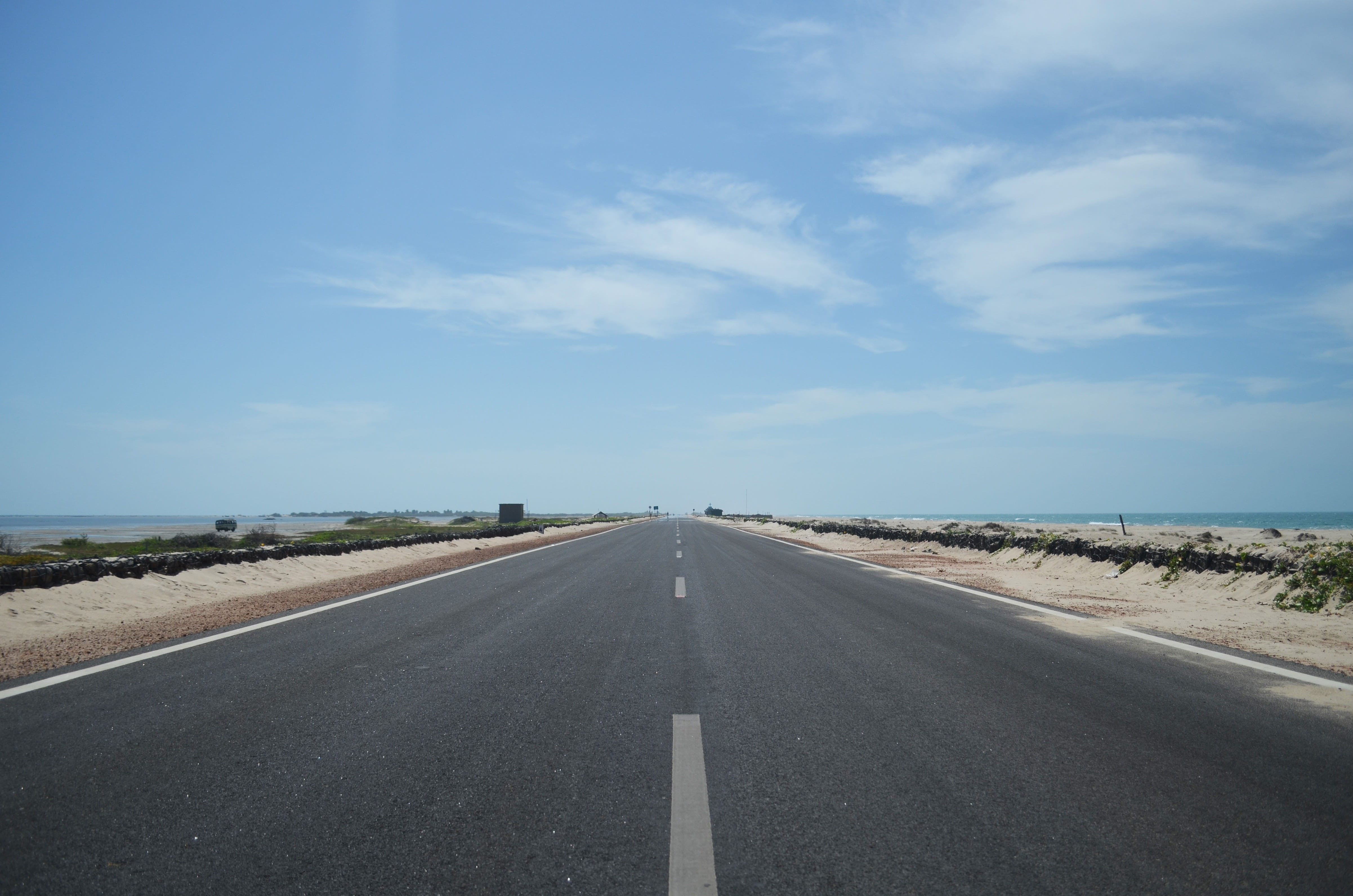 diminishing perspective, Tamil Nadu, marking, long, 4K, cloud - Sky, travel, Dhanushkodi, outdoors, tranquility, transportation, direction, dividing line, HD Wallpaper