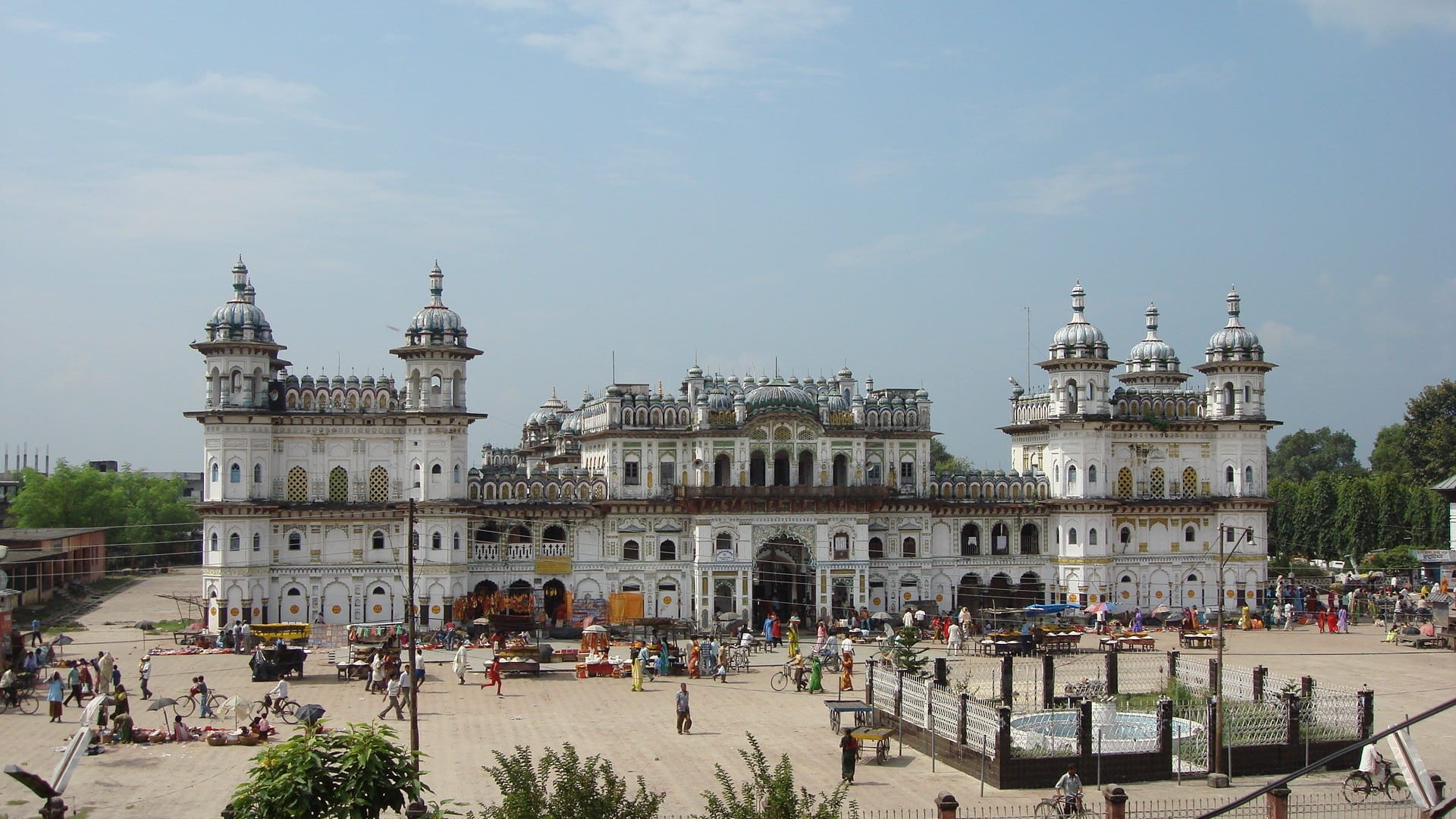 built structure, group of people, castle, crowd, city, incidental people, building, architecture, nature, large group of people, jankpur, tourism, building exterior, HD Wallpaper
