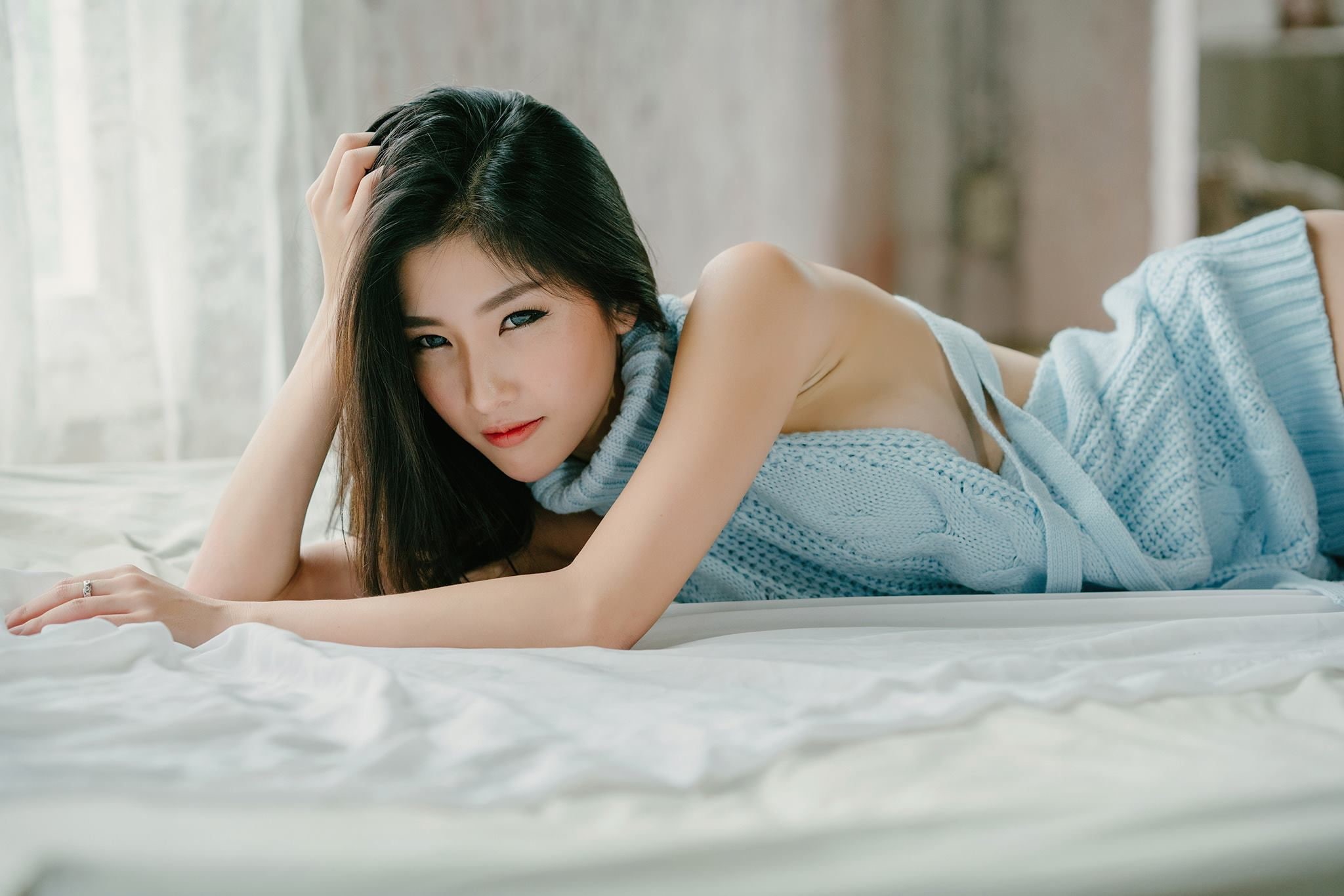 lying down, leisure activity, Atita Wittayakajohndet, real people, women, furniture, young adult, Thailand model, 1080P, portrait, hairstyle, relaxation, HD Wallpaper