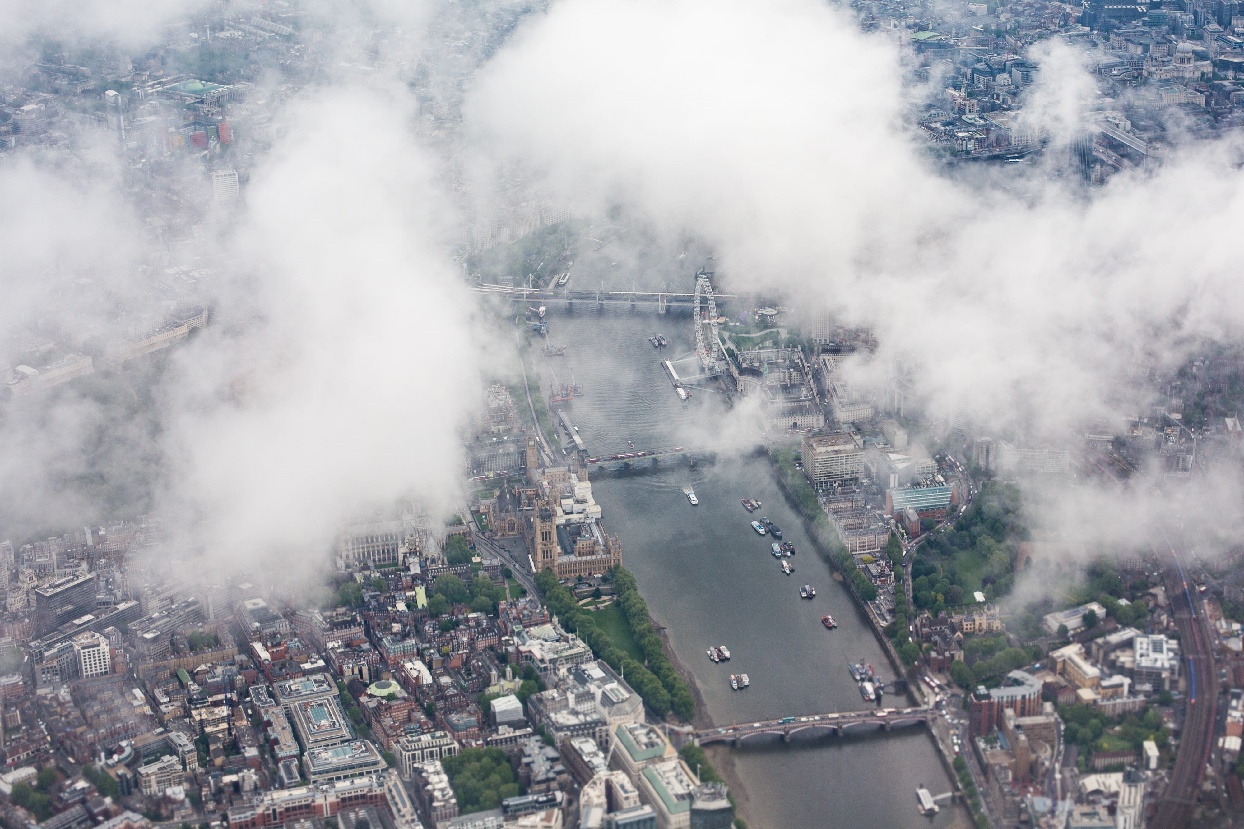 flying, from the plane, smoke - physical structure, transportation, wings, river, england, pollution, aerial View, environment, townscape, big ben, London, HD Wallpaper