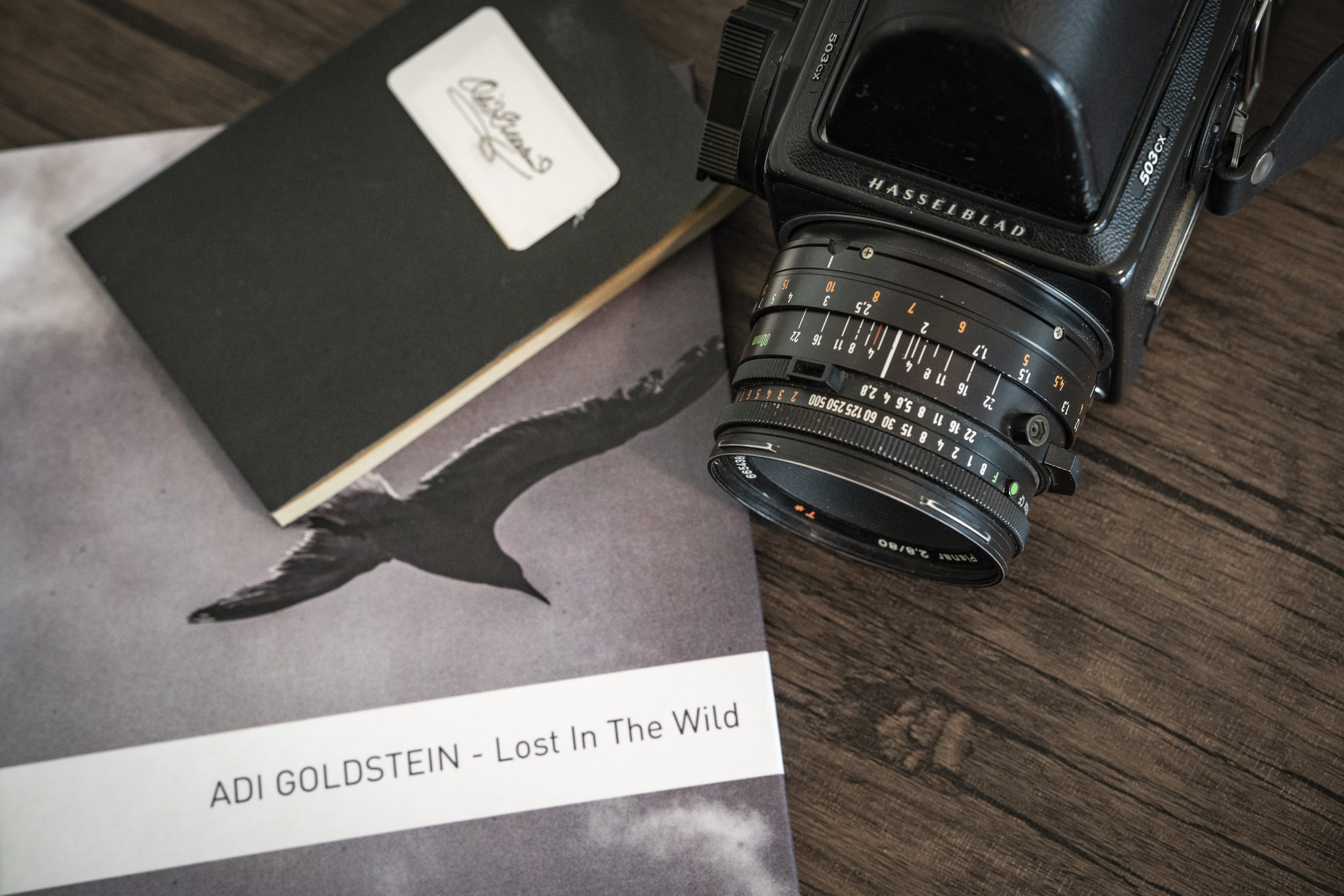 high angle view, len, camera, book, antique, text, indoors, notebook, publication, old, photography themes, communication, document, western script, the past, HD Wallpaper