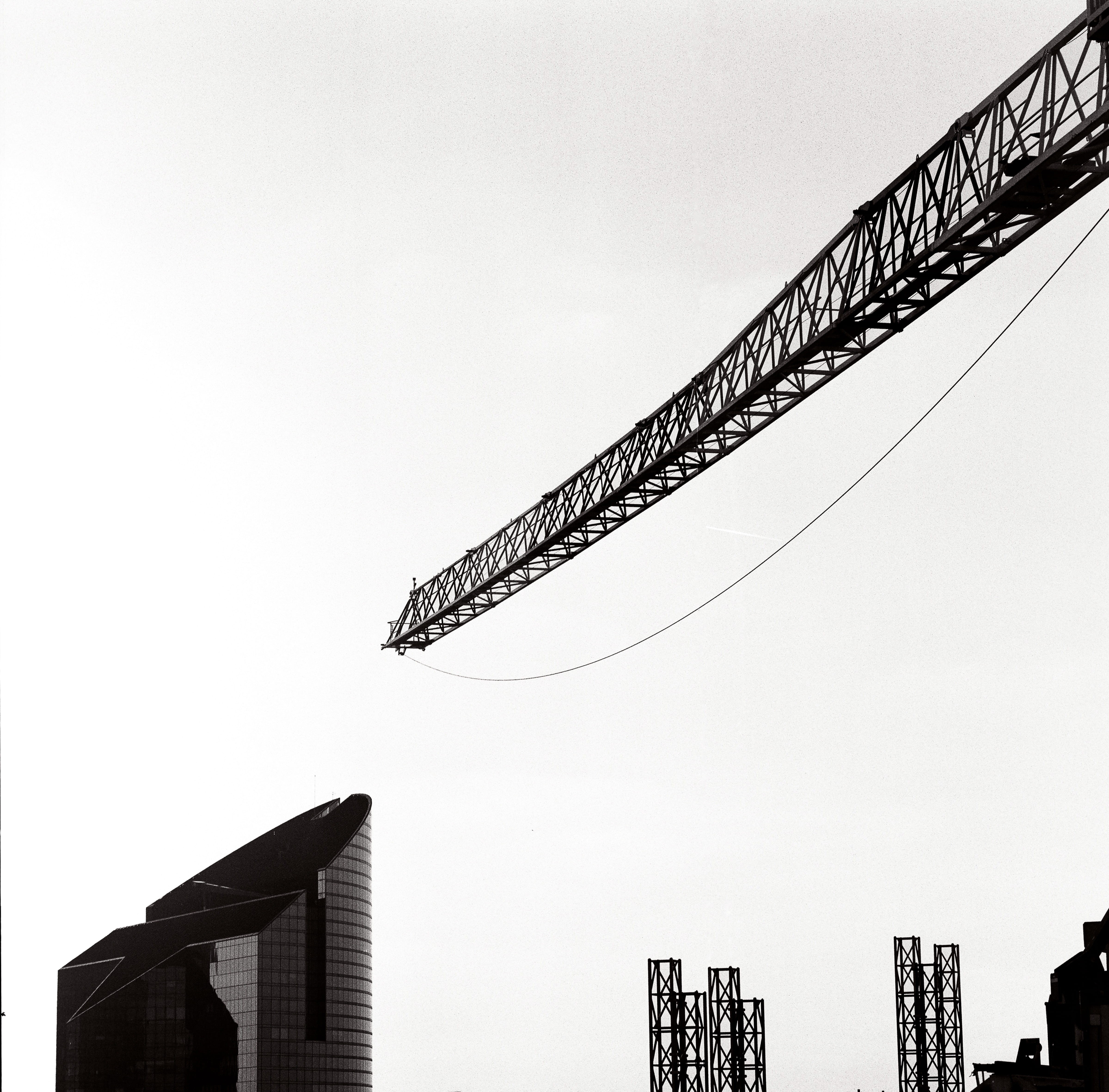 no people, hasselblad, la defense, built structure, crane - construction machinery, hoist, low angle view, skyline, clear sky, construction equipment, france, HD Wallpaper