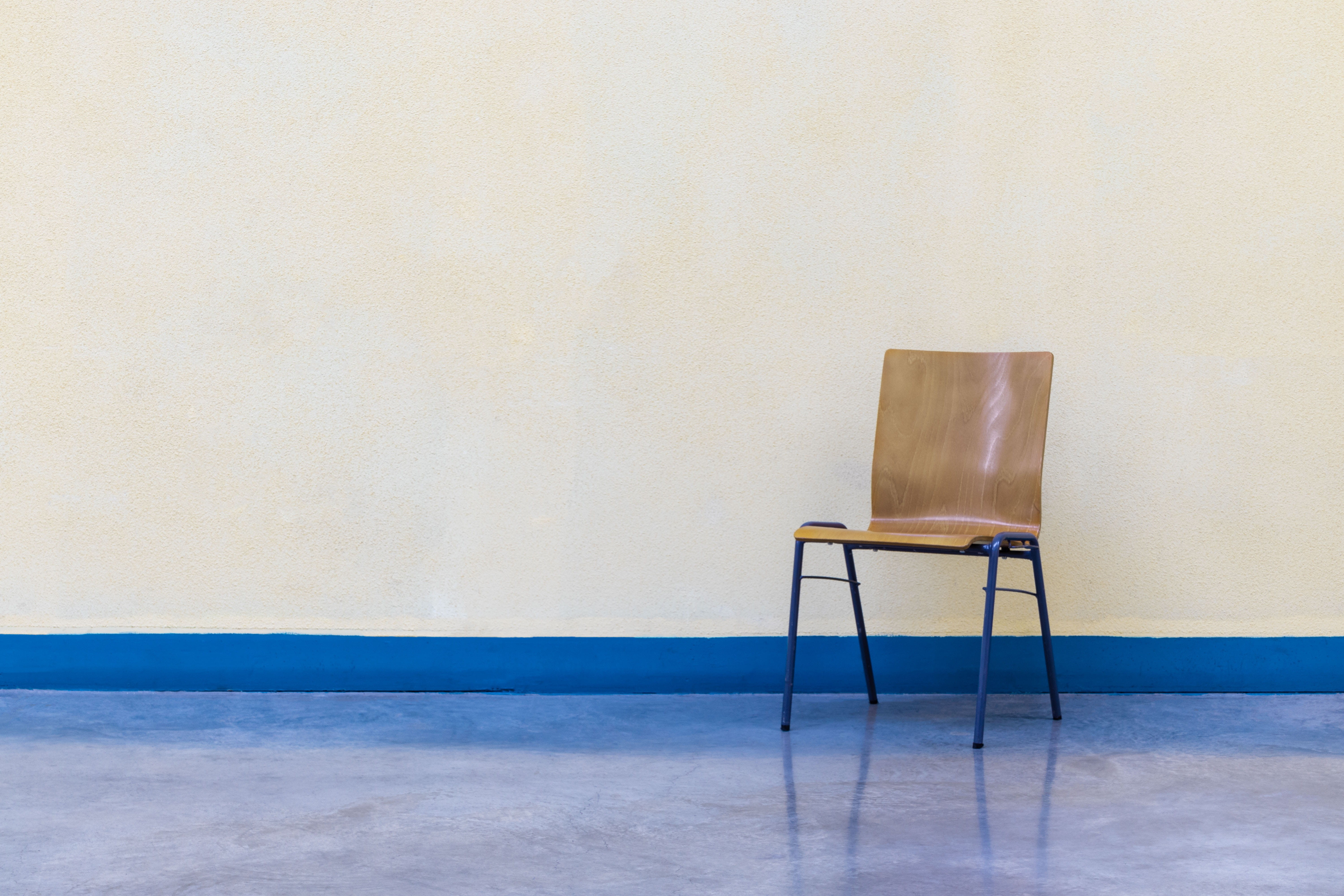floor, brown, 5K, room, decoration, yellow, indoors, wooden, elegance, architecture, apartment, modern, symmetrical, table, symmetry, chair, wall - Building Feature, HD Wallpaper