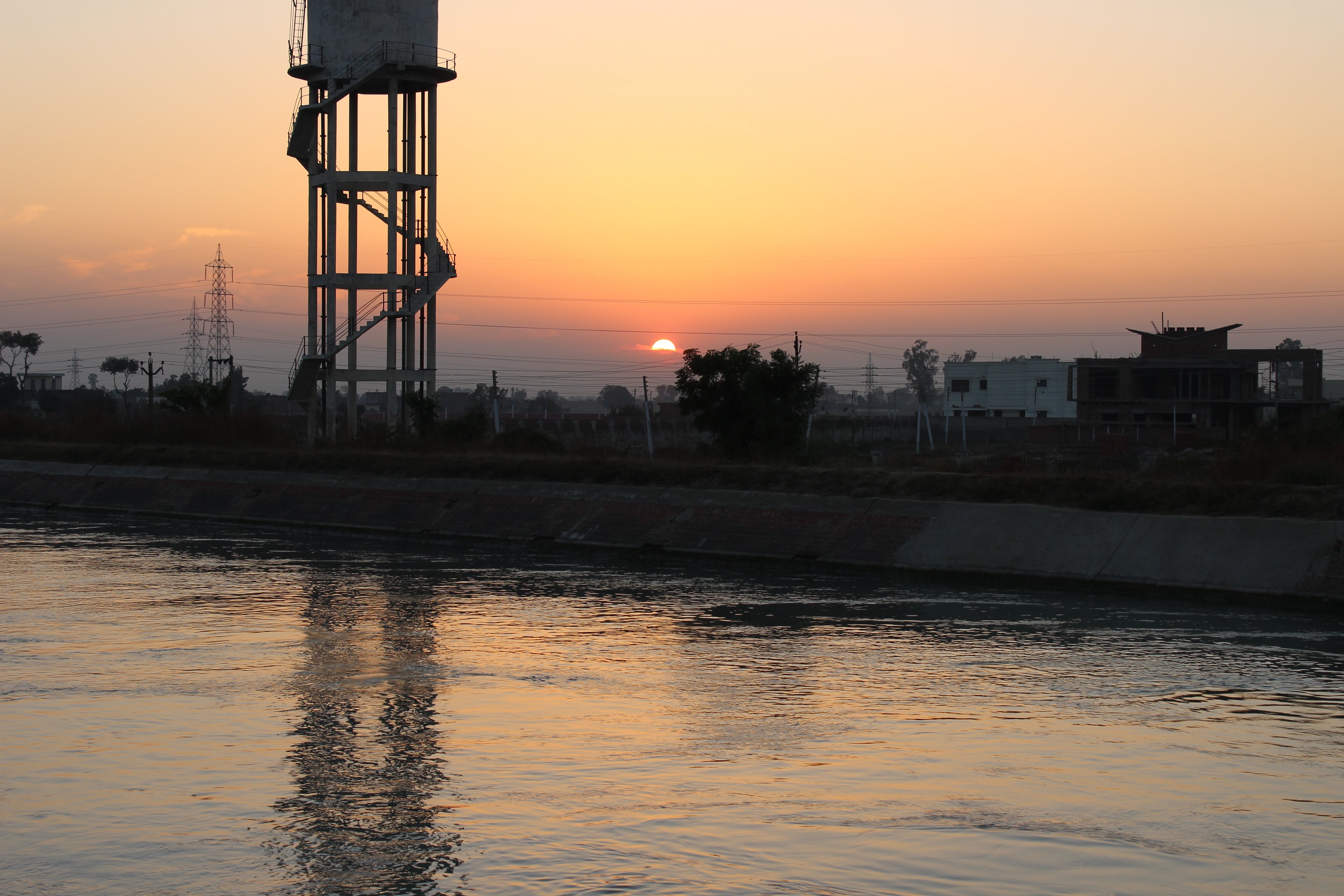 water, water tower - storage tank, water tank, sunset, beauty in nature, tranquility, no people, silhouette, tower, river, architecture, built structure, HD Wallpaper
