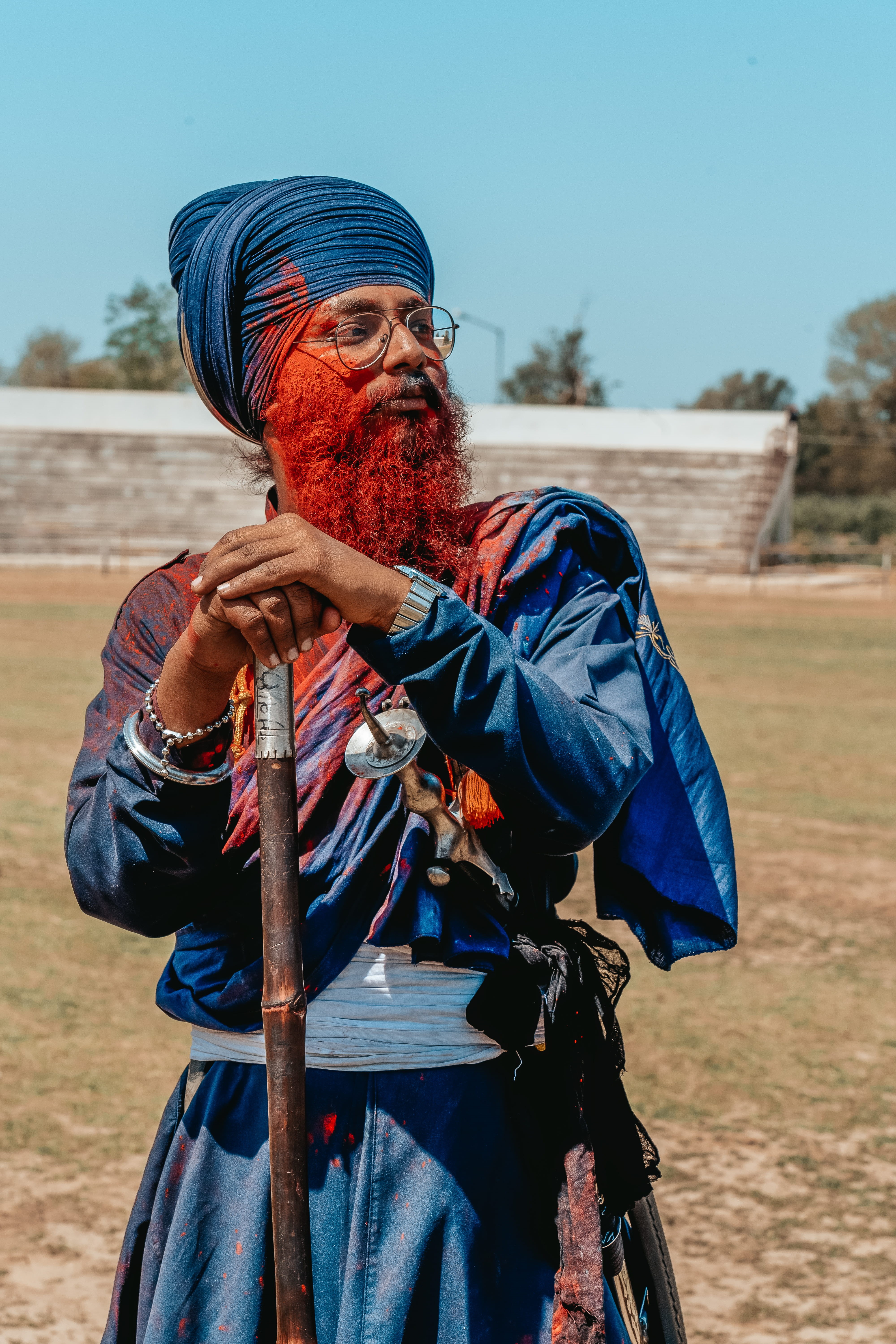 long, man, sleeved, face, sikh, wearing, travel, hola mohalla, apparel, headband, scarf, lifestyles, one person, holding, young adult, sky, 5K, turban, Phone HD Wallpaper