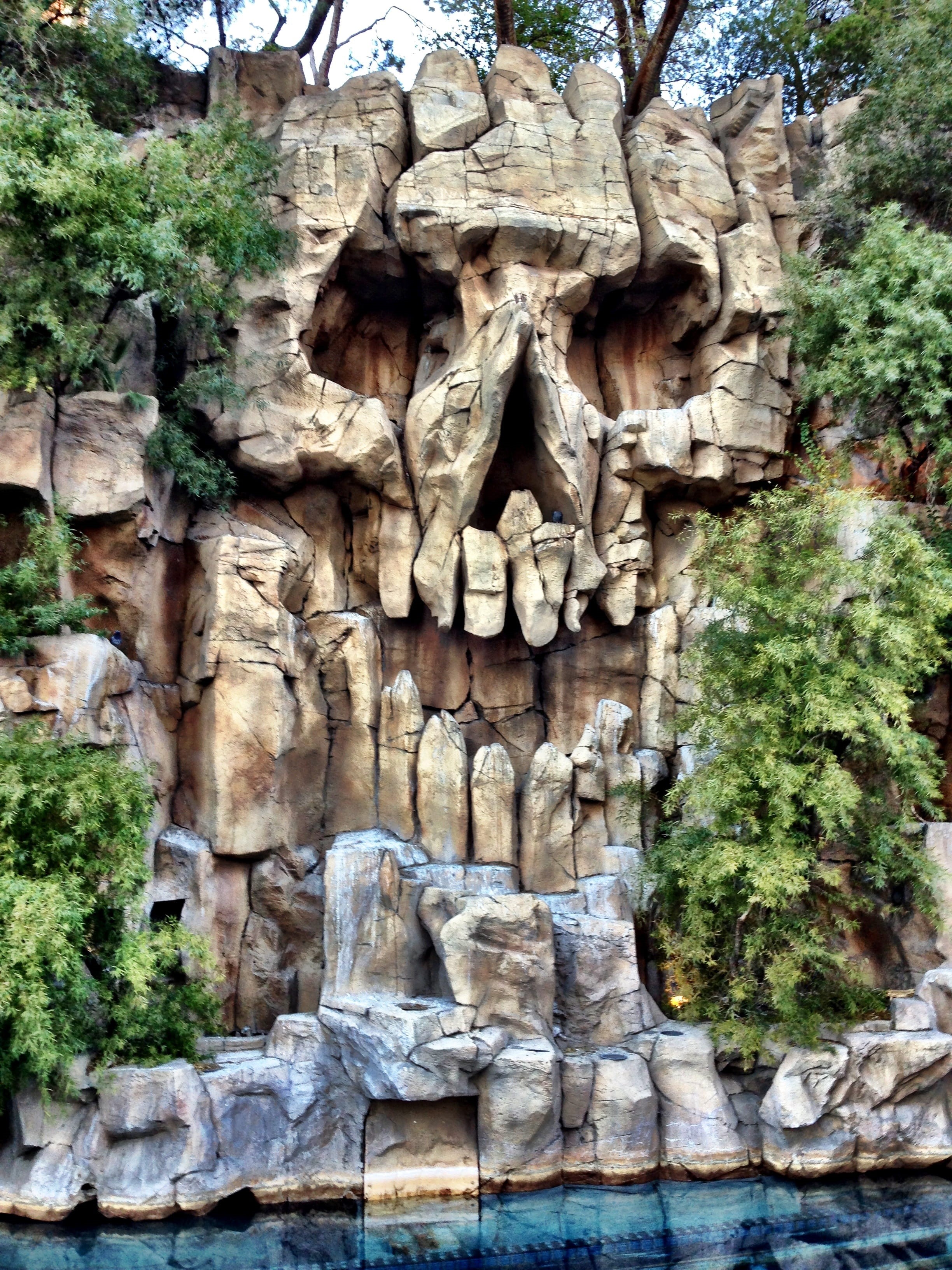 nature, low angle view, tree, asia, plant, sculpture, outdoors, rock - object, human representation, famous Place, Las Vegas, stone, no people, ancient, Phone HD Wallpaper