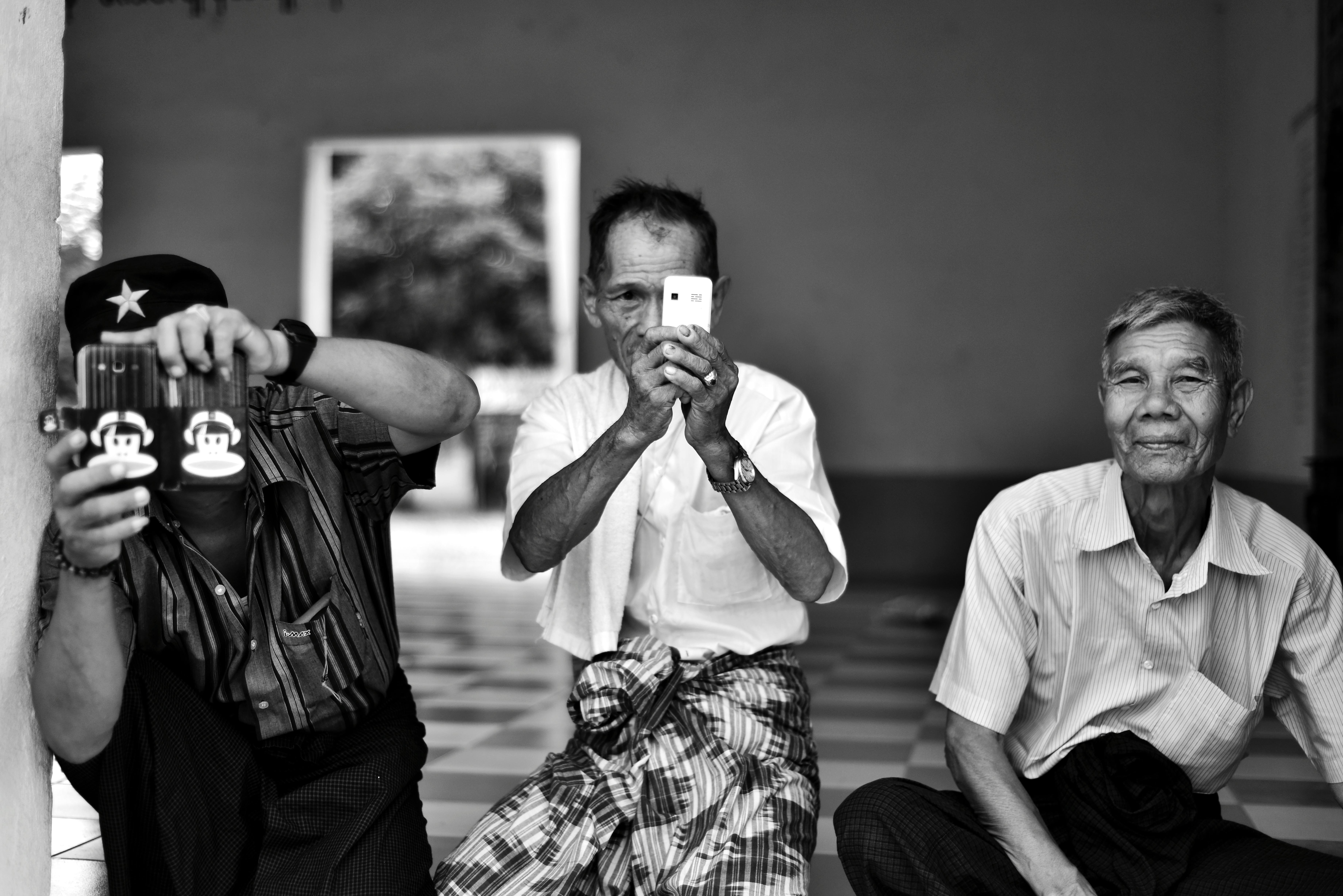 hand, group of people, front view, mature adult, 5K, myanmar, phone, waist up, men, bw, street photography, asium, photo, portrait, burma, mature men, HD Wallpaper