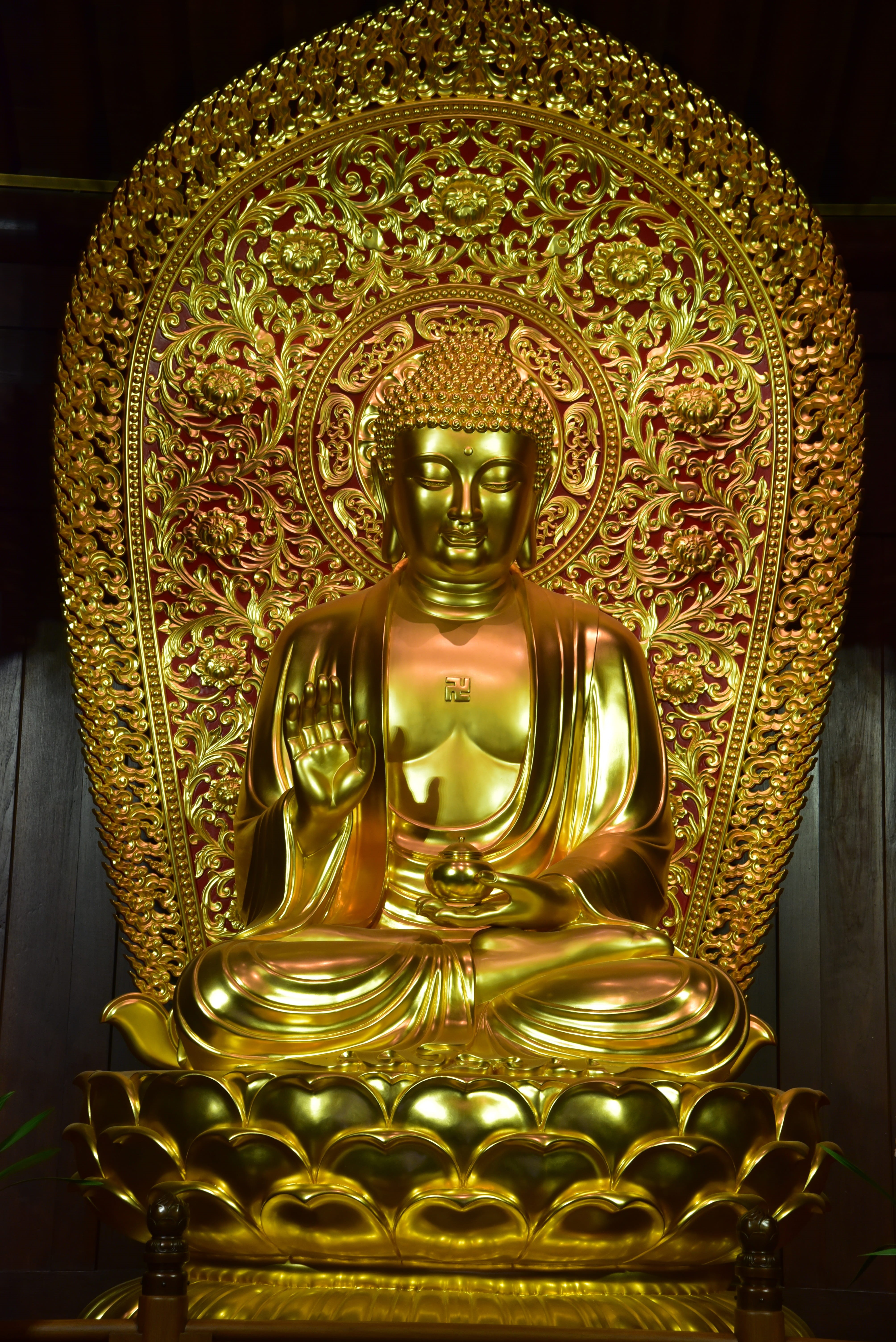 idol, shrine, sculpture, craft, buddhism, temple, luxury, china, indoors, religion, ornate, statue, place of worship, belief, 5K, art and craft, gold colored, Phone HD Wallpaper