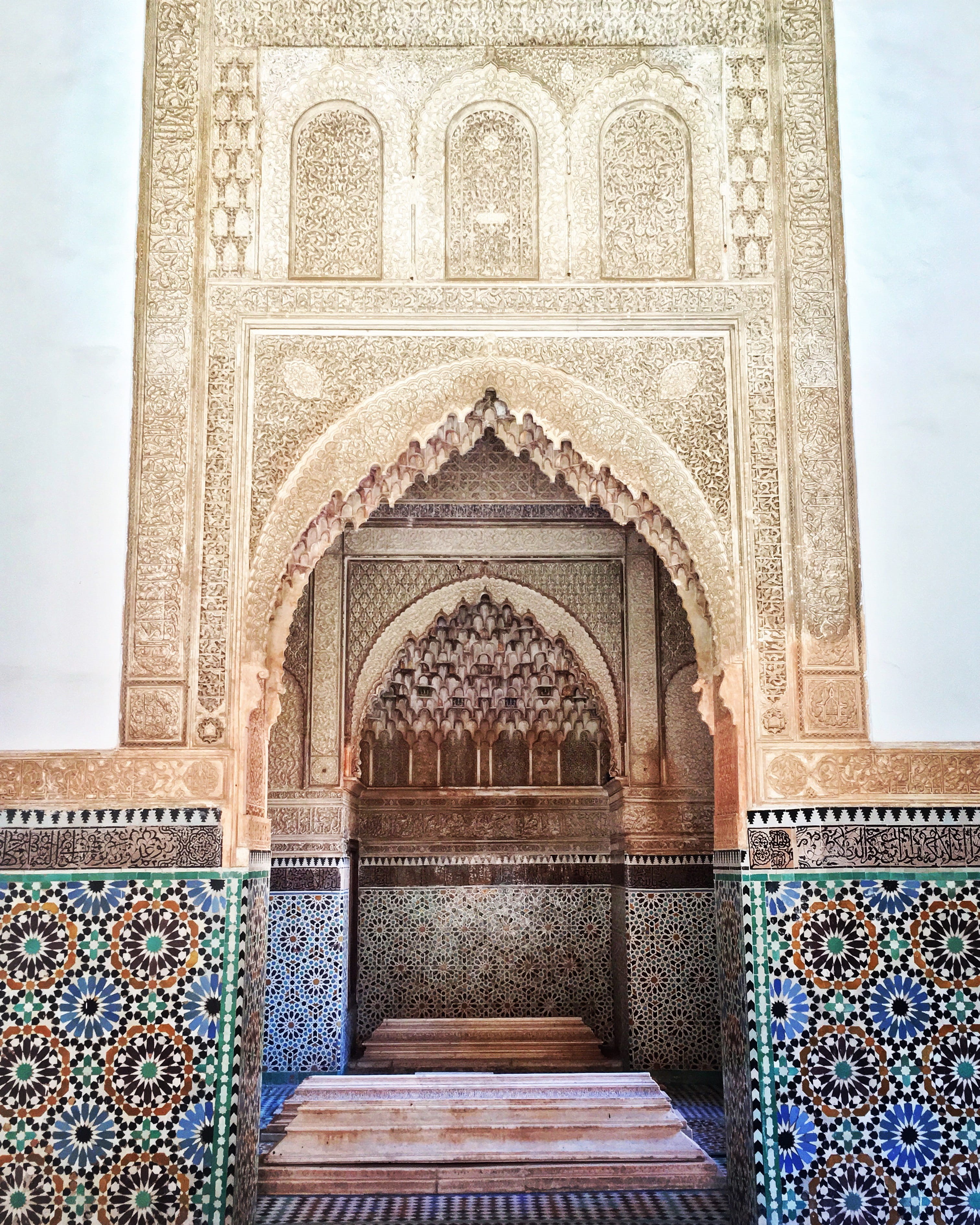 kasbah, pattern, history, 2K, craft, floral pattern, building, travel destinations, building exterior, built structure, marrakesh, door, arch, art and craft, Phone HD Wallpaper