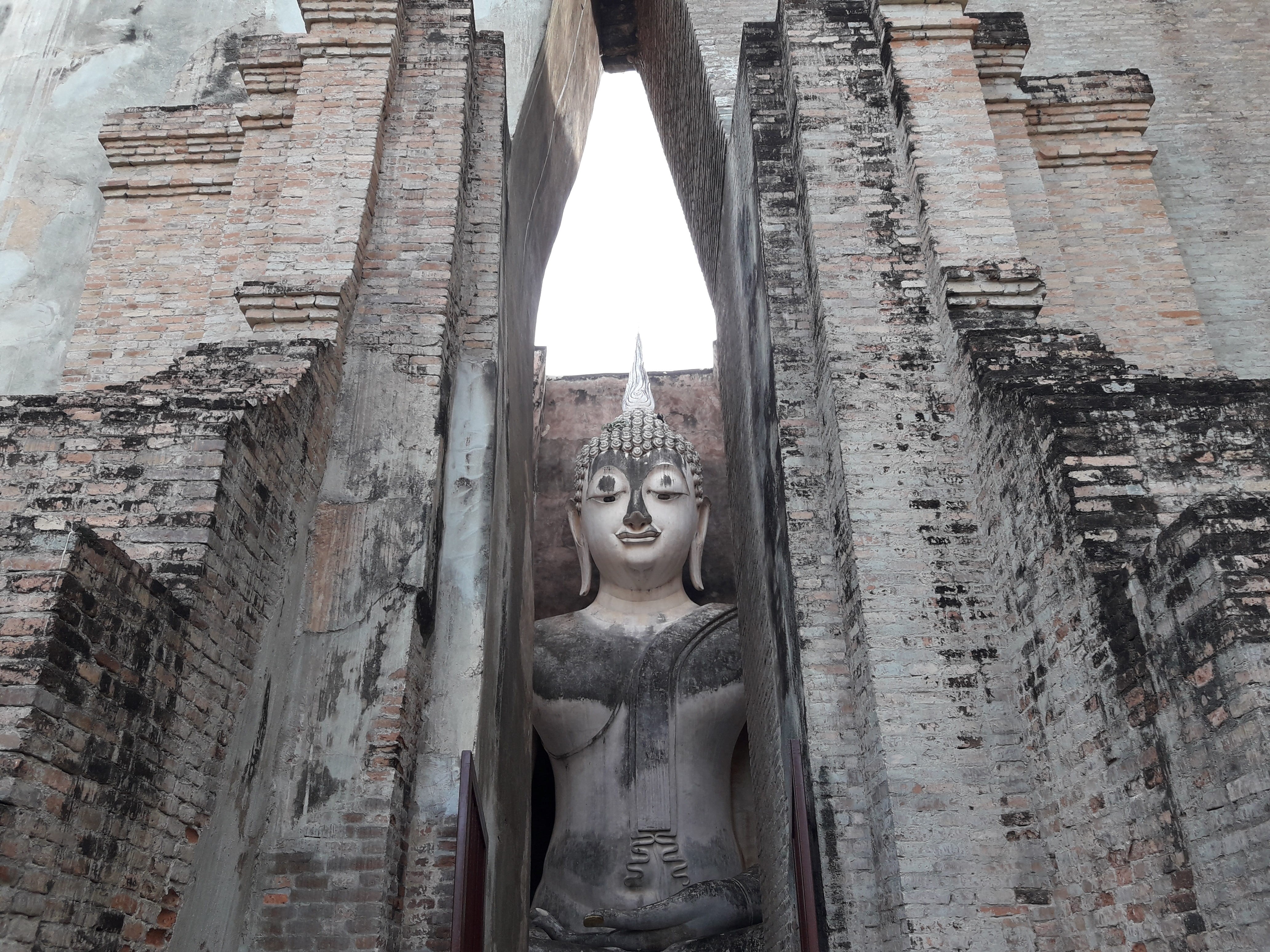 archaeological site, wat si chum, building, travel destinations, buddha, temple - Building, creativity, art and craft, attraction, sculpture, buddhism, HD Wallpaper