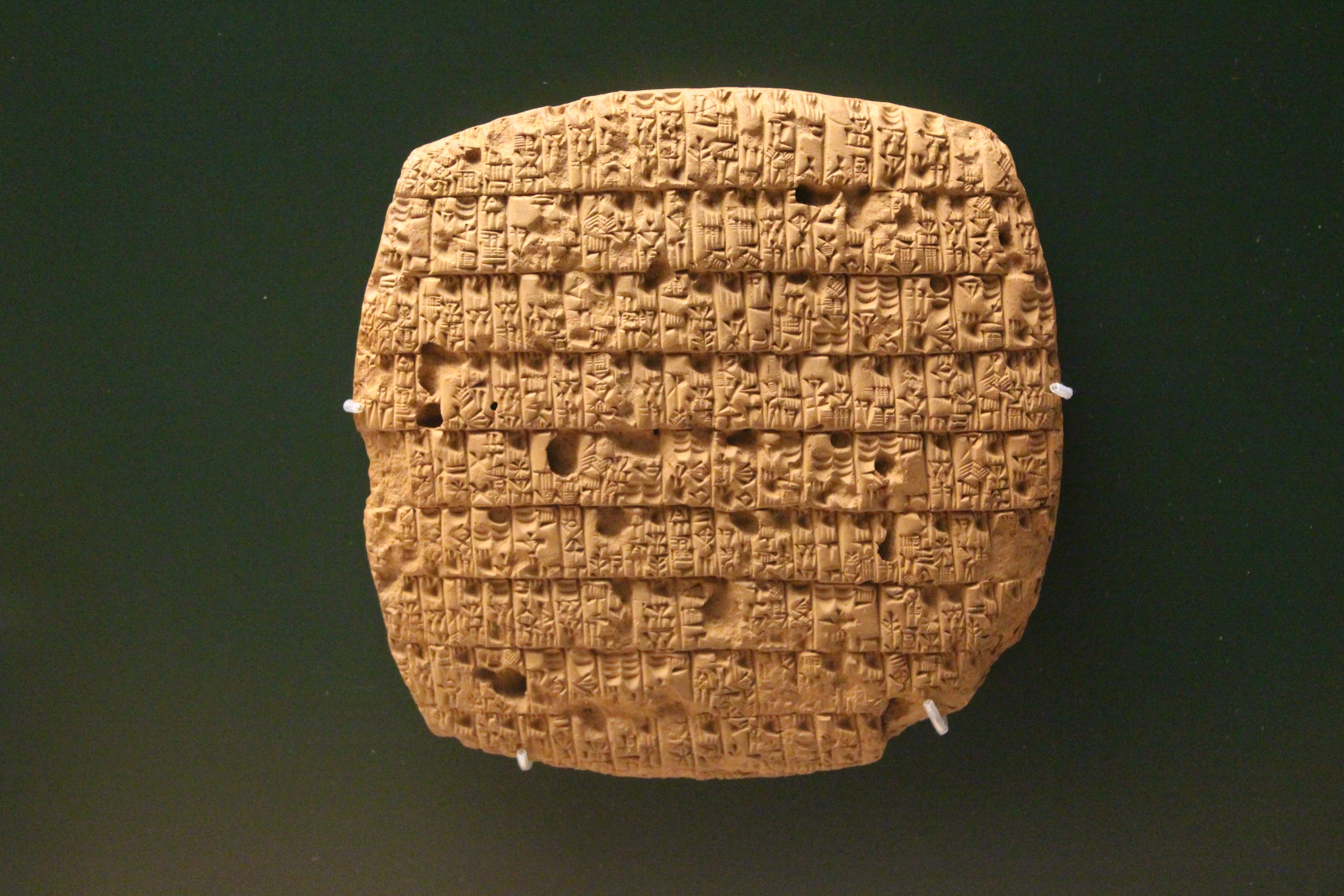 clay, babylon, east, brown, the past, antique, food and drink, close-up, indoors, script, healthy eating, Mesopotamia, Sumerian, history, freshness, culture, HD Wallpaper