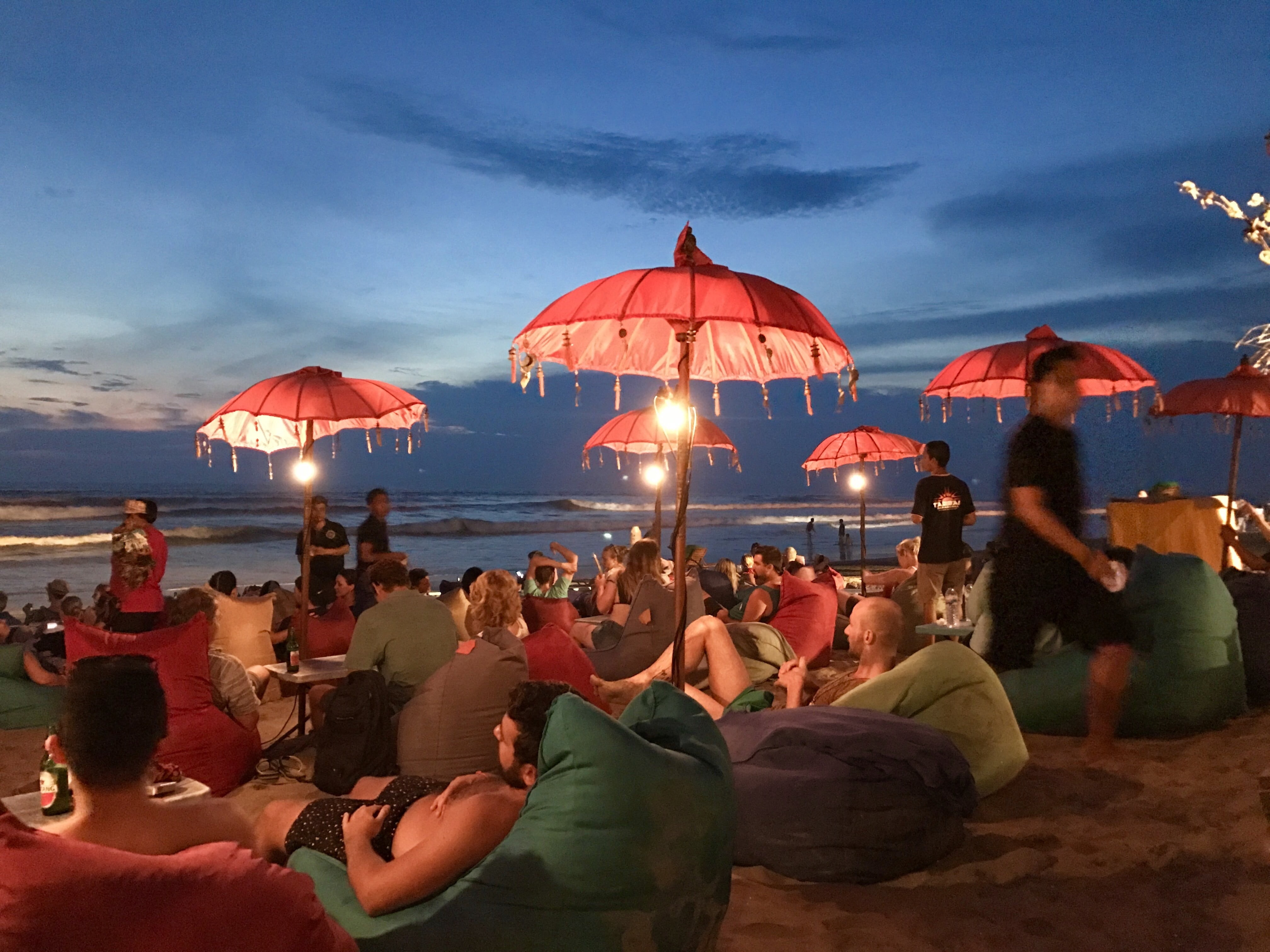 island, leisure, gathering, real people, bali, water, outdoors, large group of people, group of people, nature, resort, lighting equipment, travel, crowd, HD Wallpaper