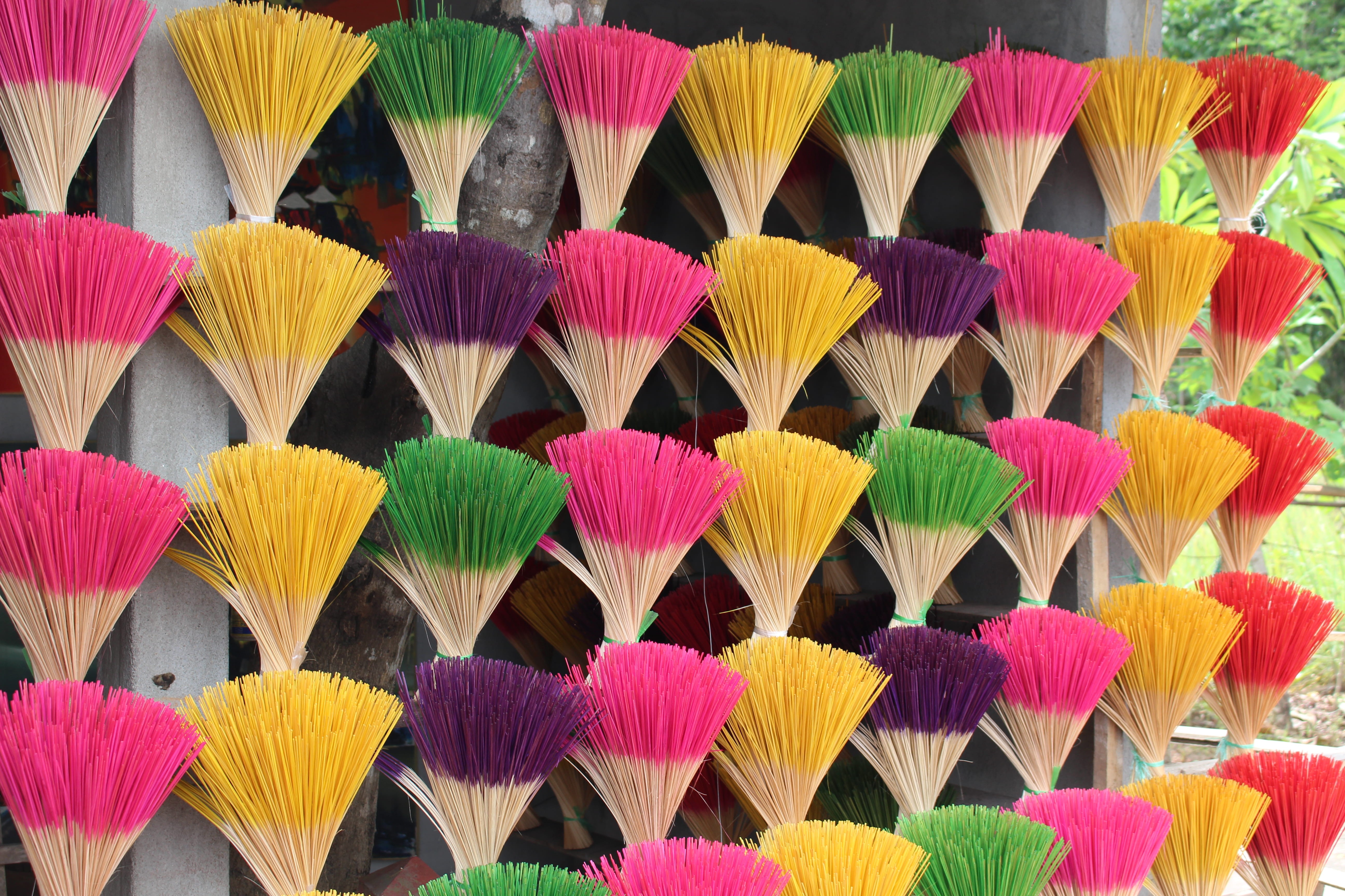 in a row, art and craft, choice, backgrounds, side by side, close-up, repetition, order, large group of objects, full frame, indoors, multi colored, vietnam, HD Wallpaper
