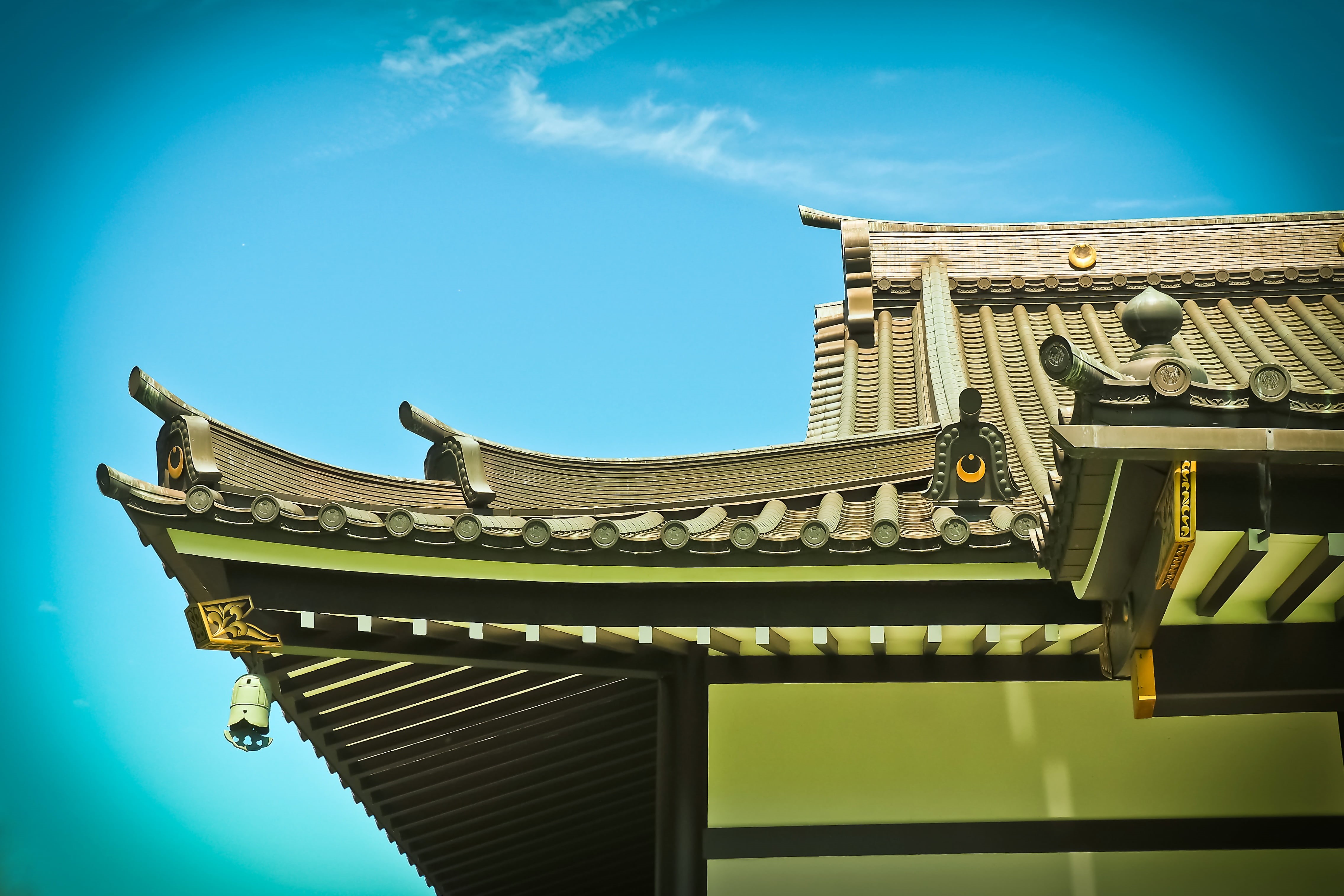 temple - Building, china - East Asia, shrine, building, pavilion, culture, low angle view, temple complex, outdoors, sky, built structure, 4K, no people, HD Wallpaper