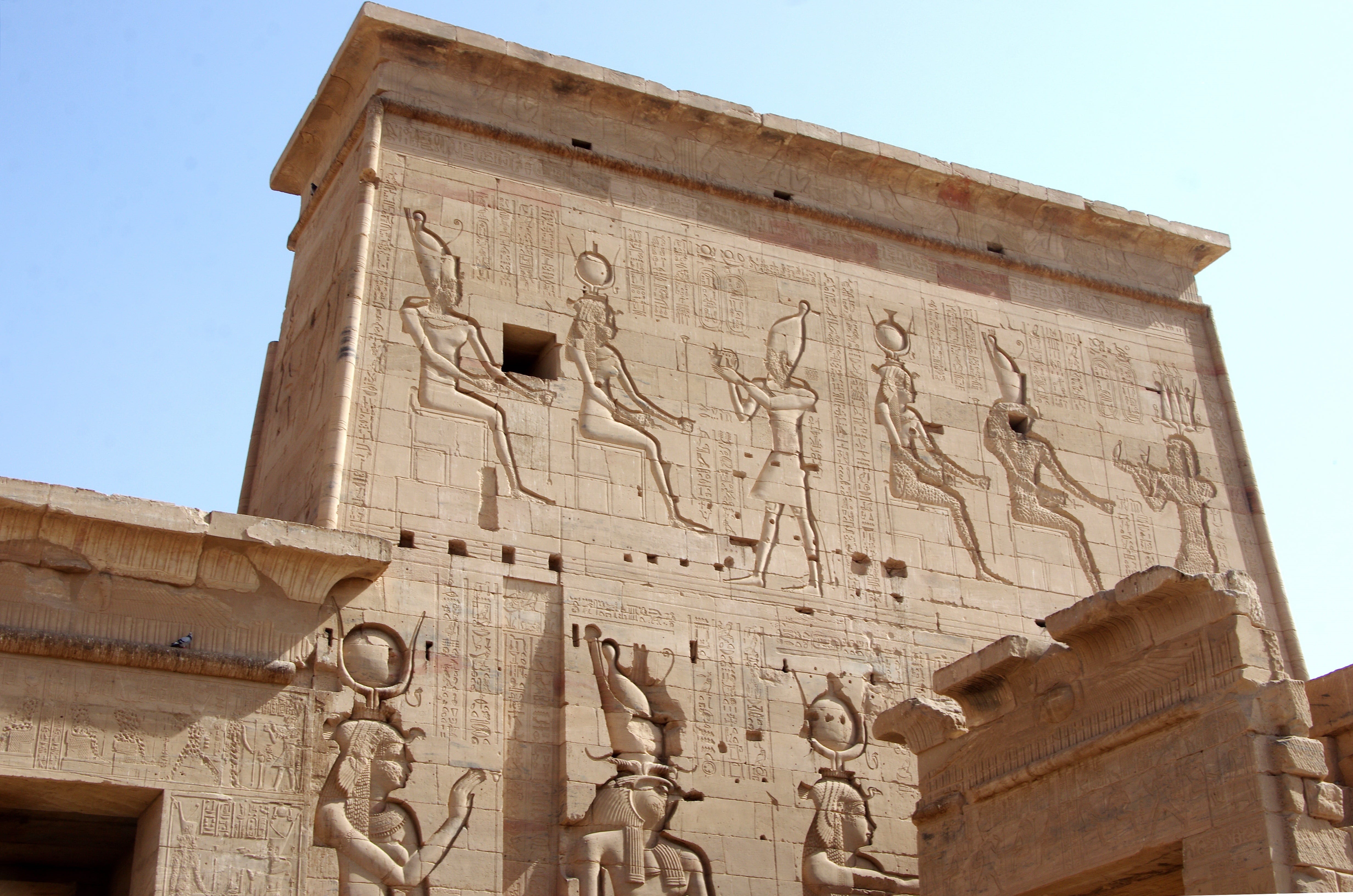 temple, carving, 4K, representation, sky, male likeness, art, low angle view, travel, ornate, carving - craft product, outdoors, philae, religion, pylon, HD Wallpaper