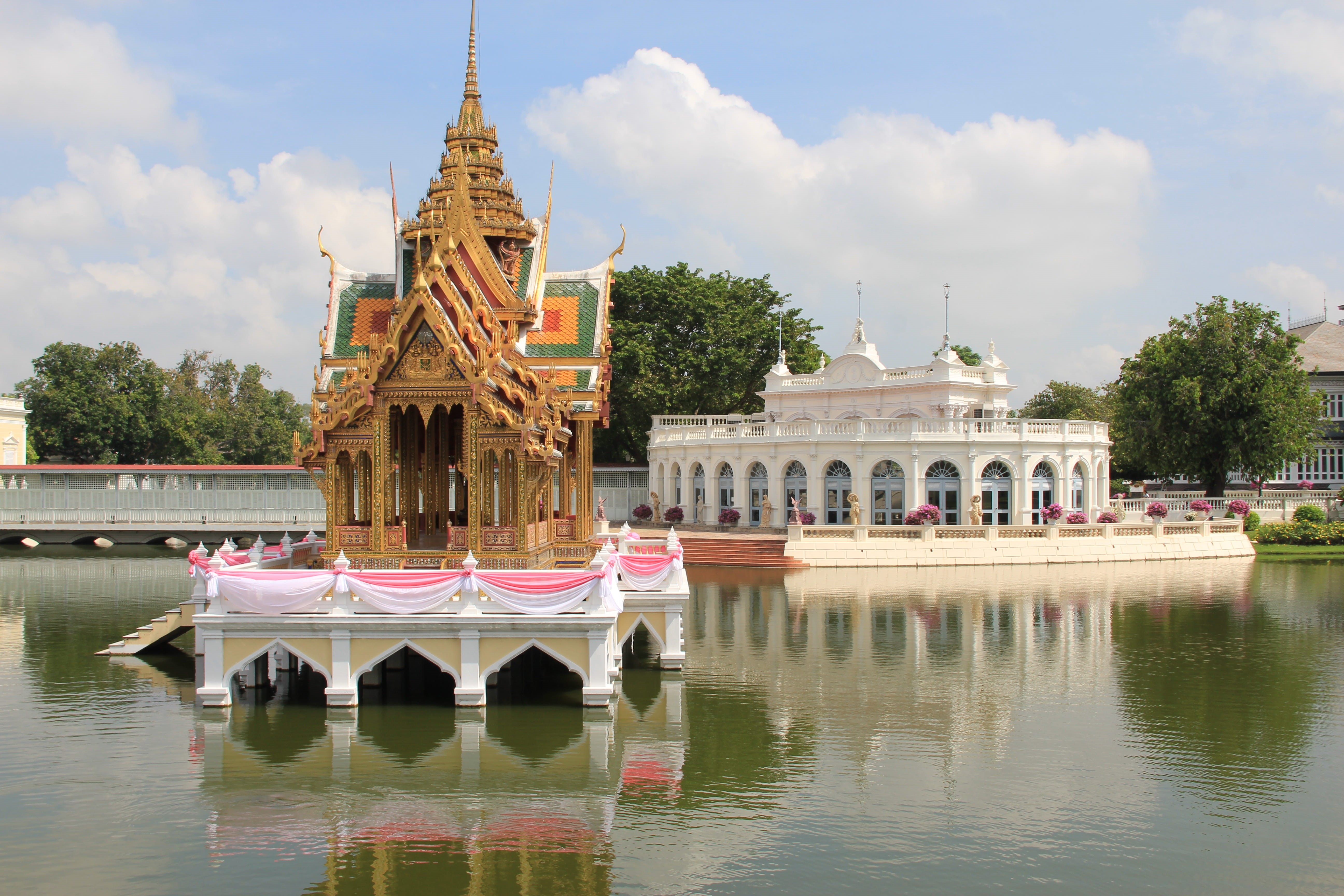 built structure, lake, water, place of worship, reflection, landmark, thailand, 5K, bang pa in, ayutthaya, history, cloud - sky, no people, nature, heritage, HD Wallpaper