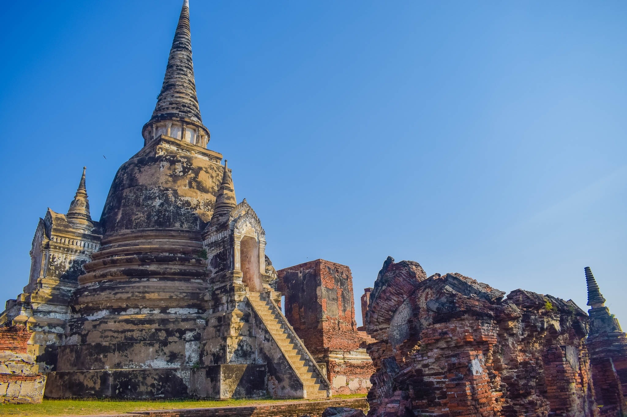 park, travel destinations, tourism, clear sky, spire, building exterior, belief, sky, religion, history, old, spirituality, ayutthaya, ruined, architecture, HD Wallpaper