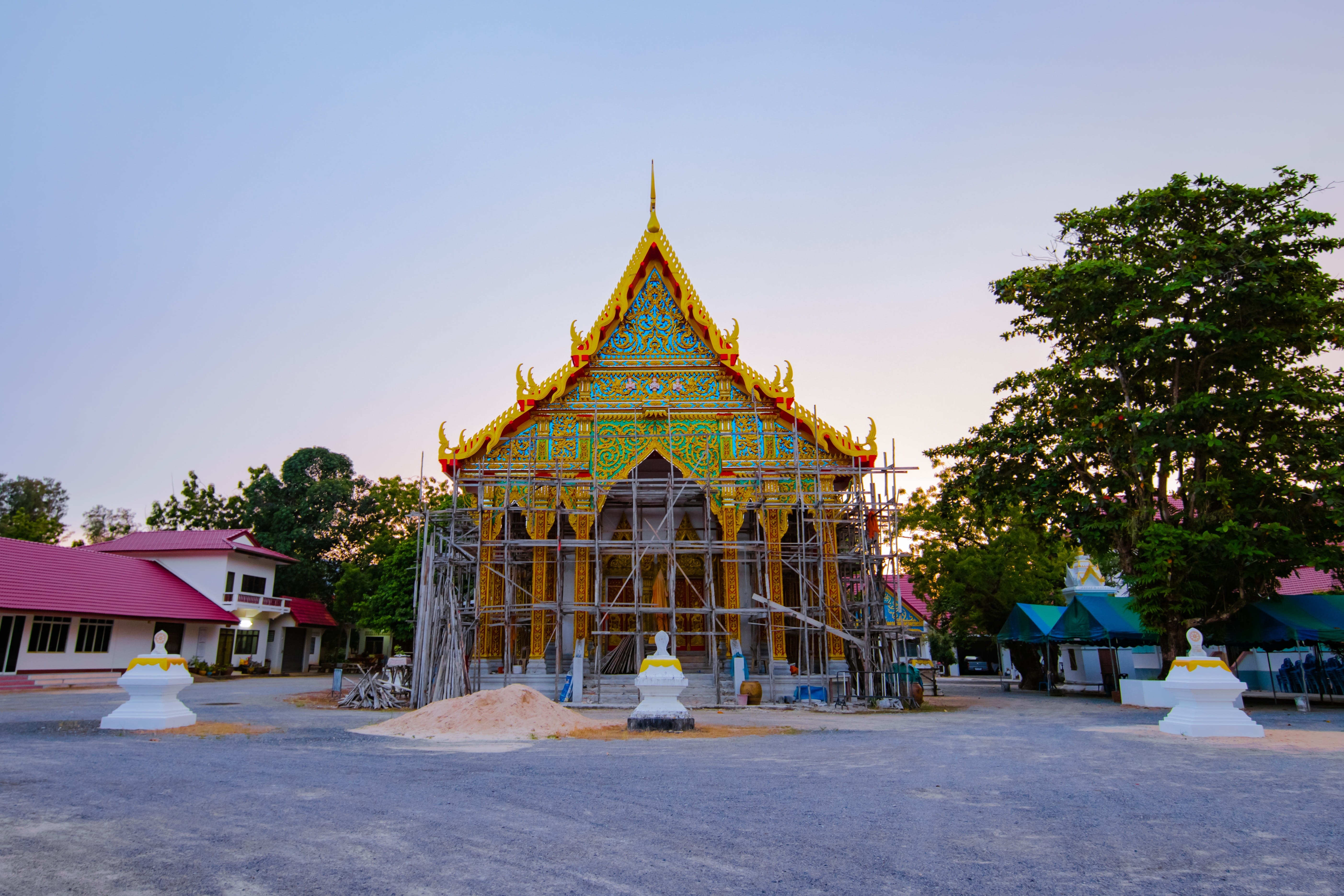 art, travel destinations, plant, thailand, white, 5K, asian, background, old, hindu, architecture, unesco, tree, Temple, place of worship, ancient, wat, HD Wallpaper