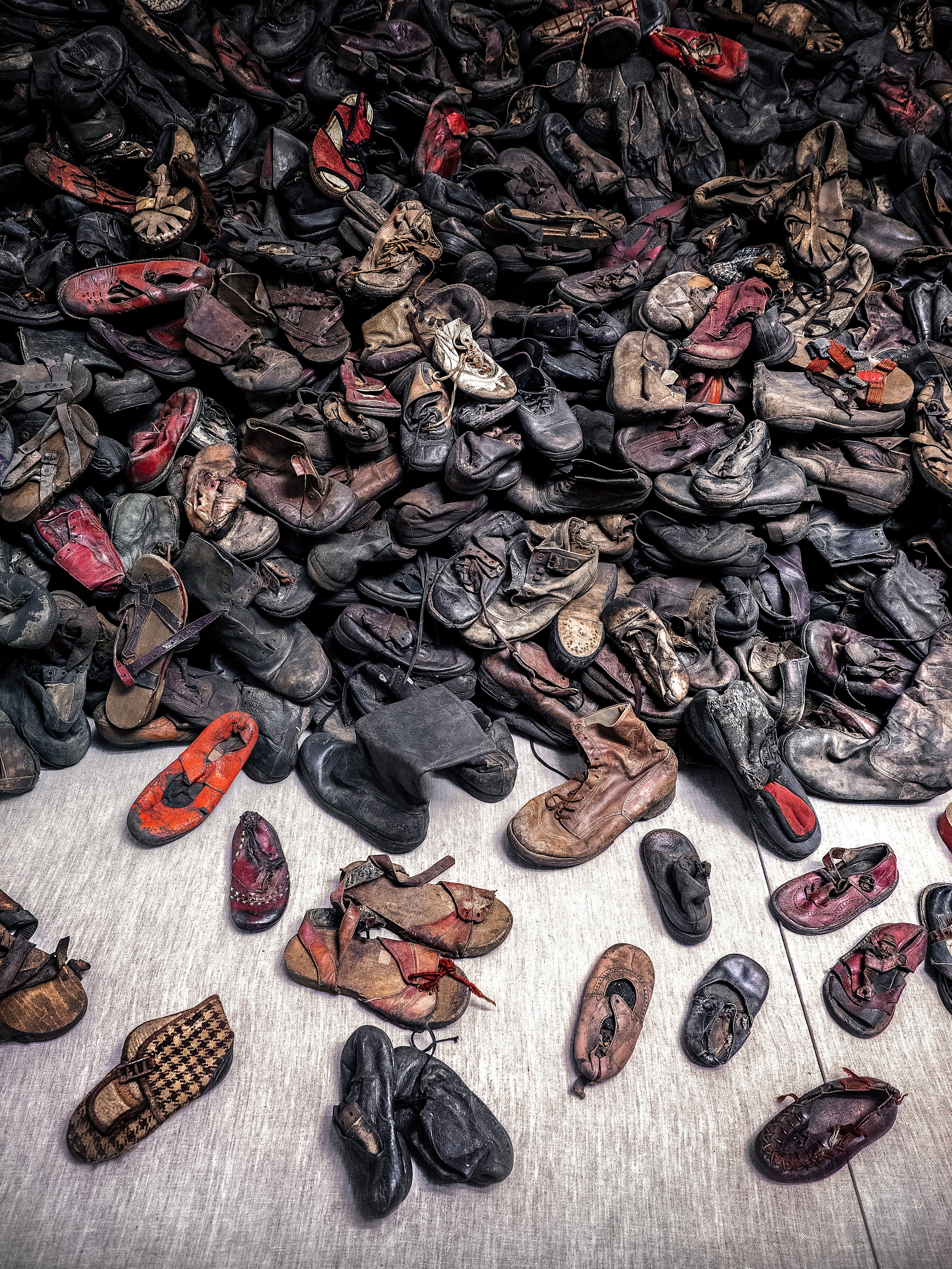 vacation, variation, krakow, portfolio, abundance, unnamed road, auschwitz, color, food, pile, museum, food and drink, shoes, memorial, shoe, clothing, Phone HD Wallpaper
