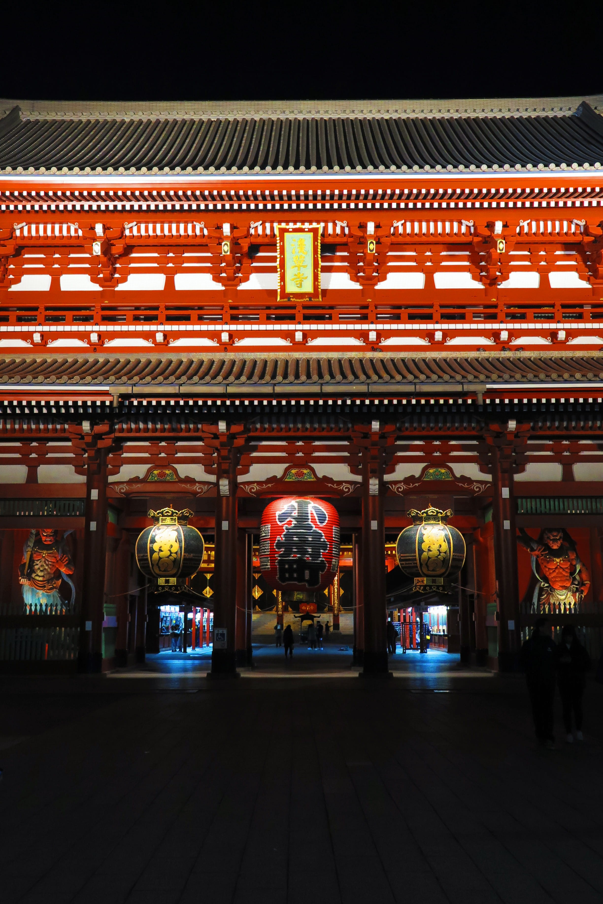 incidental people, outdoors, lighting equipment, tokyo, asakusa, illuminated, belief, lantern, building exterior, taitō, architectural column, group of people, Phone HD Wallpaper