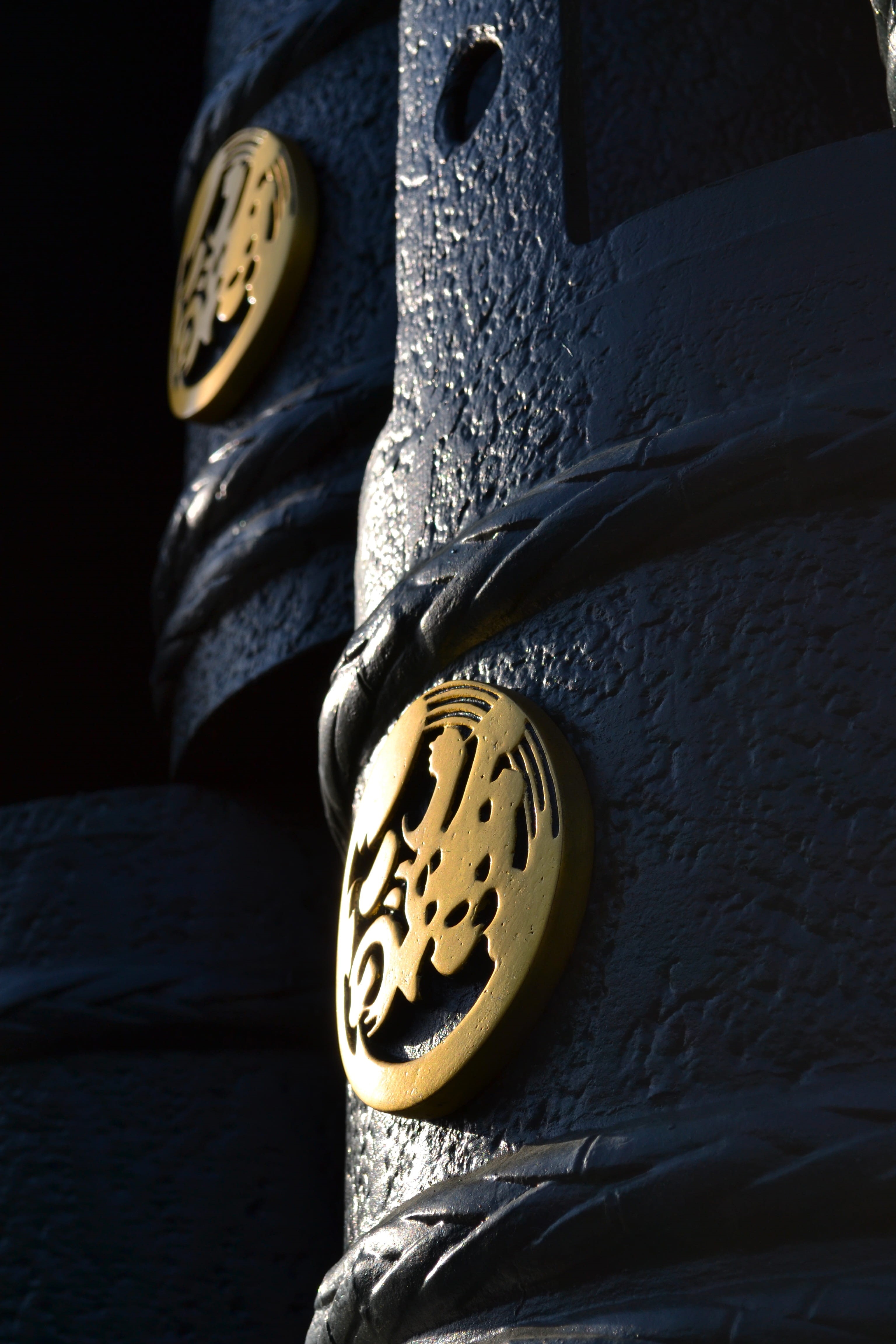 compatibility, no people, wall - building feature, japanese, focus on foreground, asakusa, canvas shoe, 4K, metal, indoors, text, shoelace, equipment, Phone HD Wallpaper