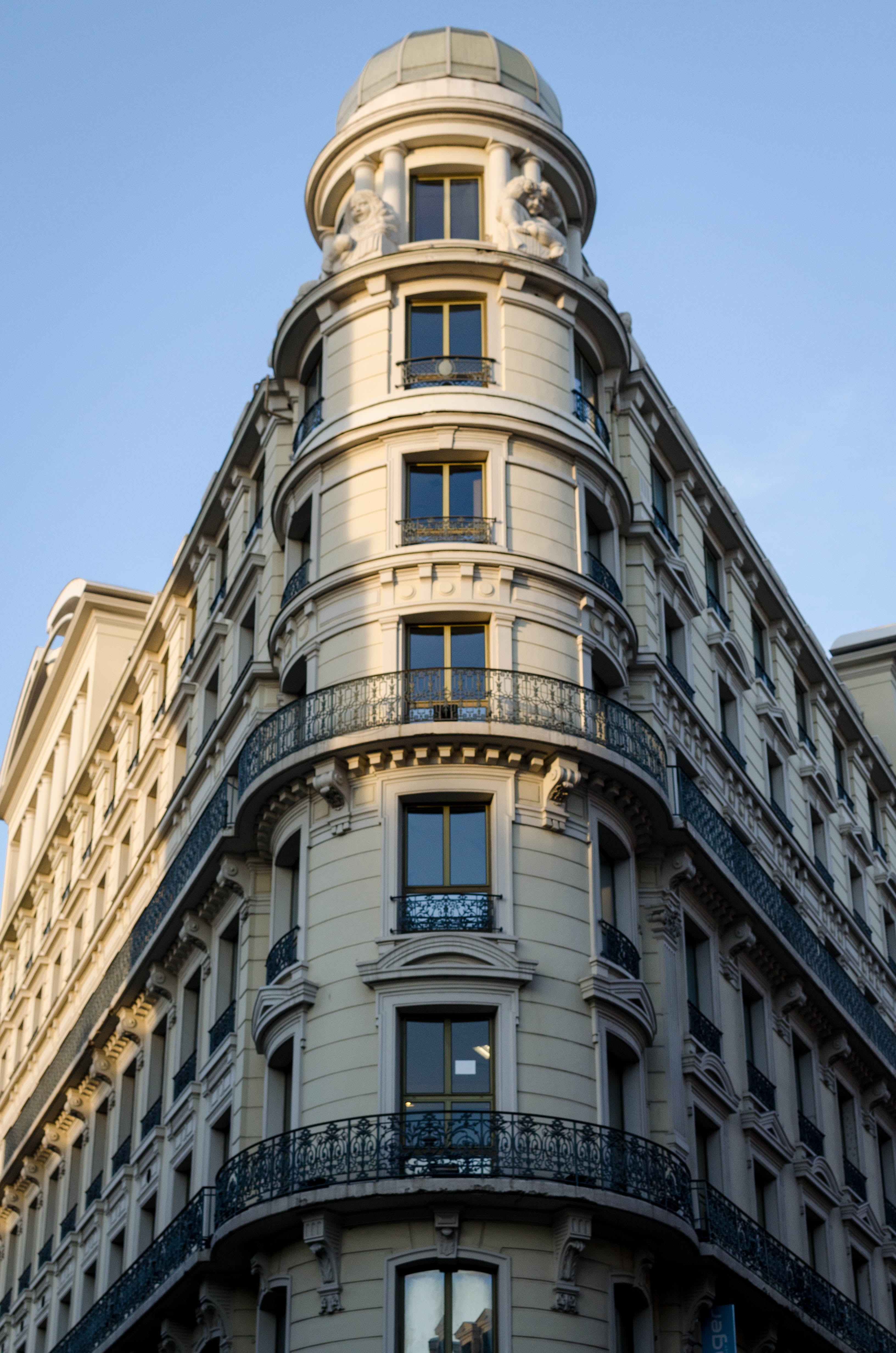 sky, lyon, outdoors, france, sunlight, neo-classical, clear sky, building, blue, built structure, building exterior, haussmannien, arch, architecture, no people, Phone HD Wallpaper