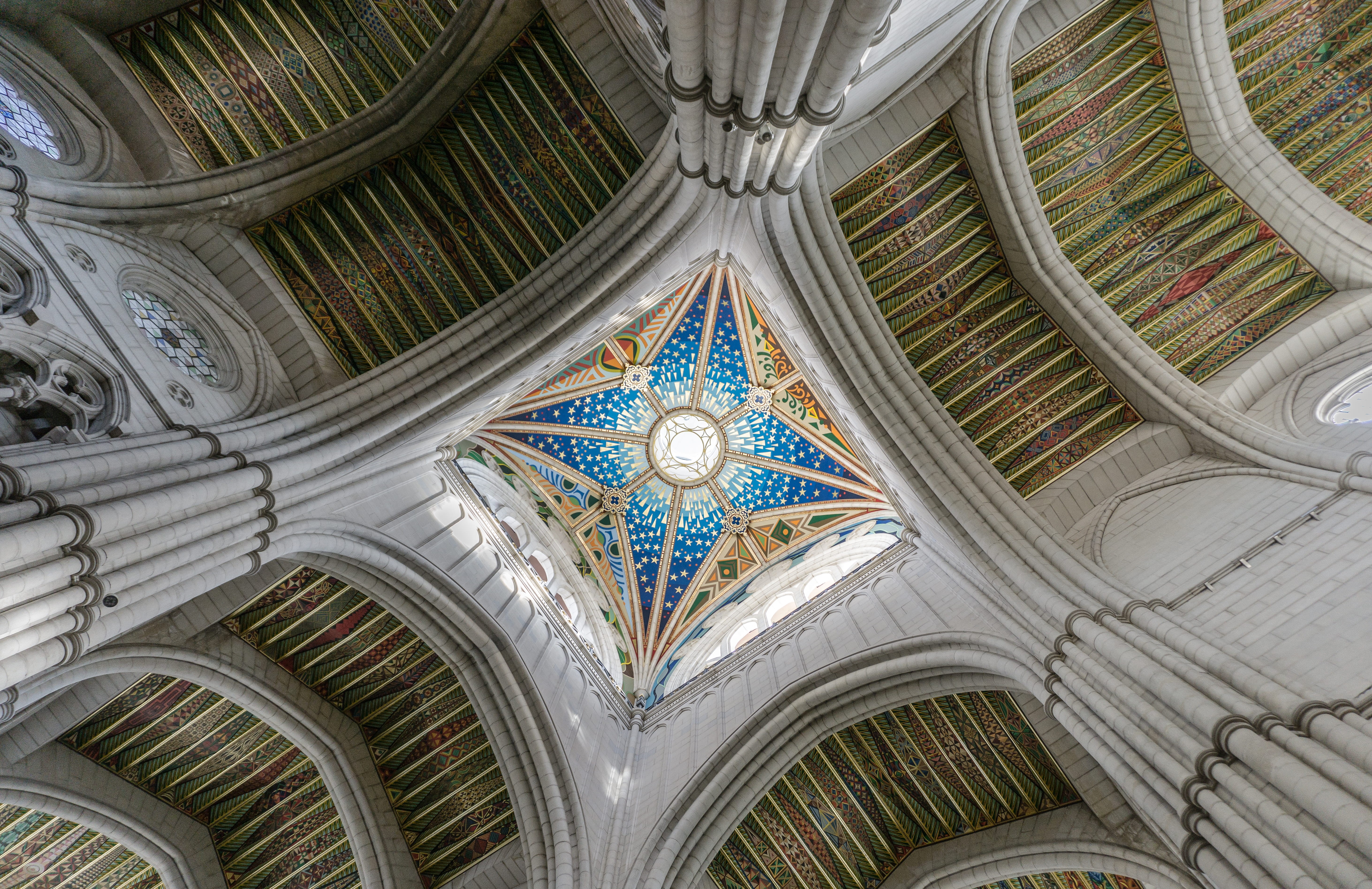 5K, travel destinations, art, dome, architectural column, glass, building, art and craft, church, low, culture, design, low angle view, stained glass, HD Wallpaper