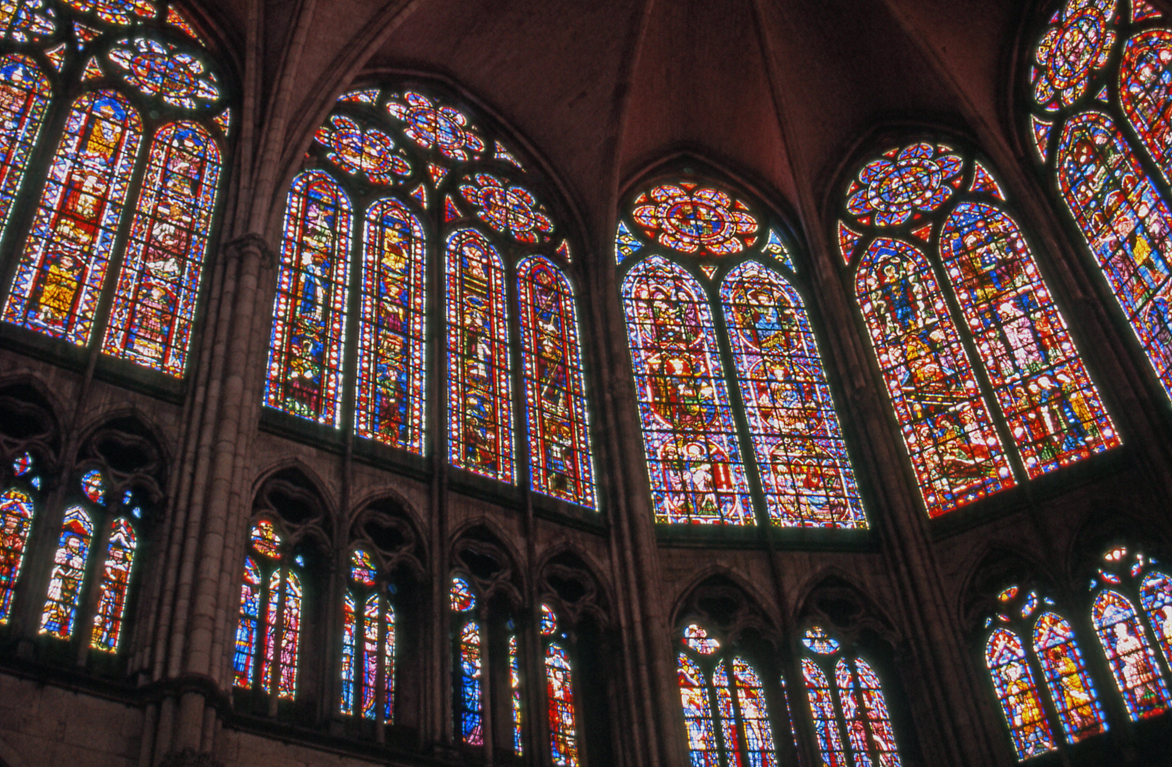 stained-glass, indoors, arch, ornate, architecture and art, france, architecture, mural, reims, church, stained glass, no people, spirituality, low angle view, HD Wallpaper